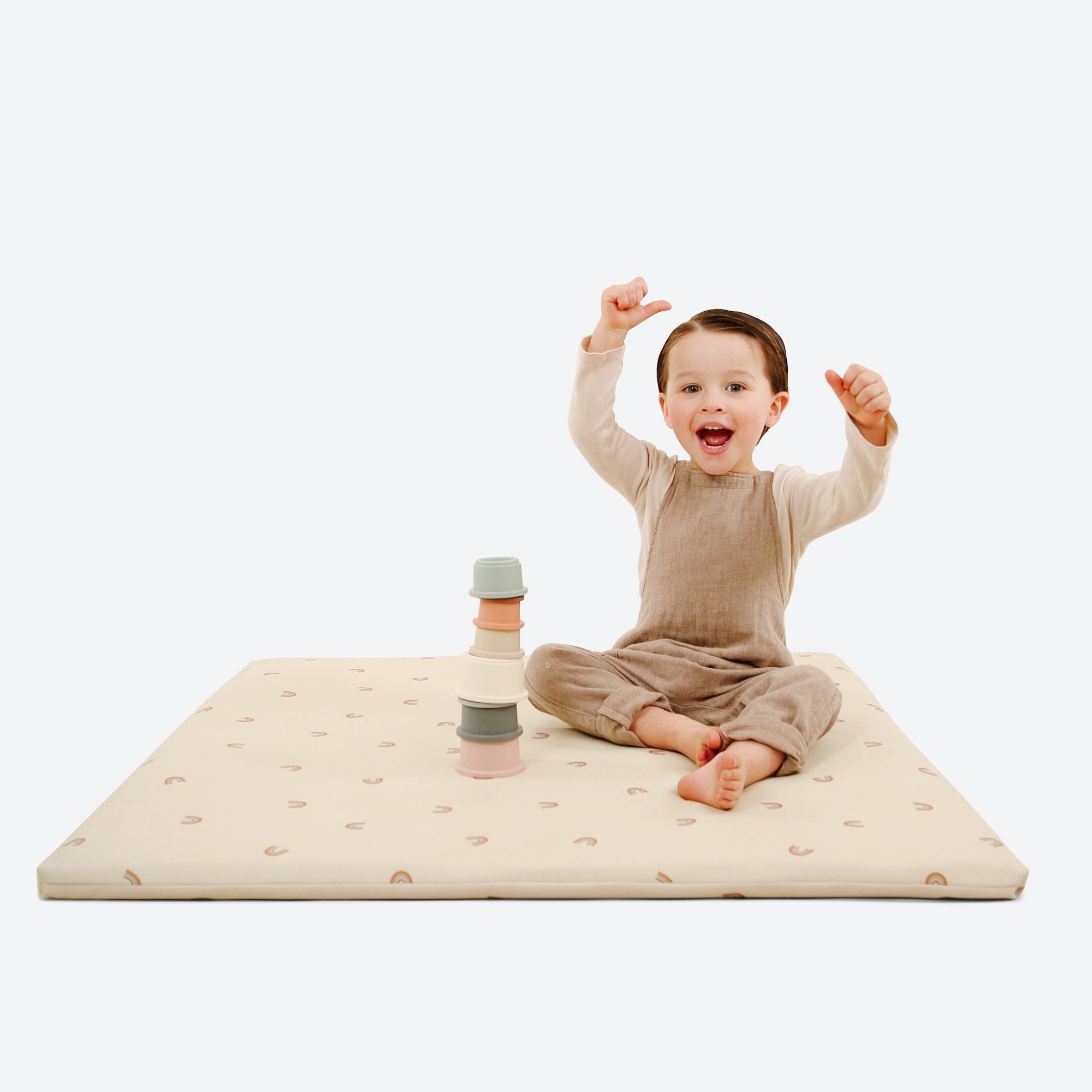 Tiny Rainbow (on sale) / Square@boy playing on tiny rainbow padded mini