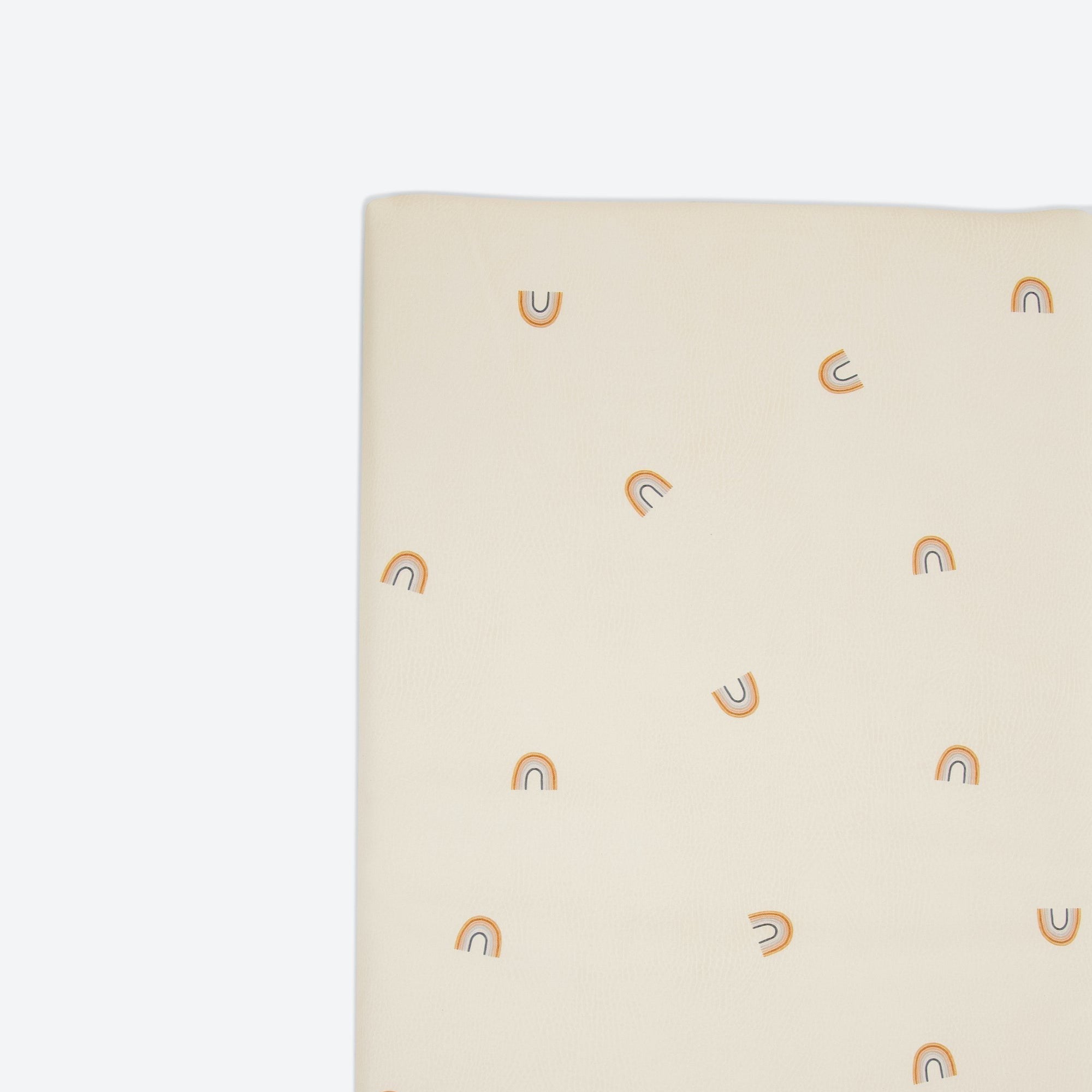 Tiny Rainbow (on sale) / Square@detail of tiny rainbow padded mini