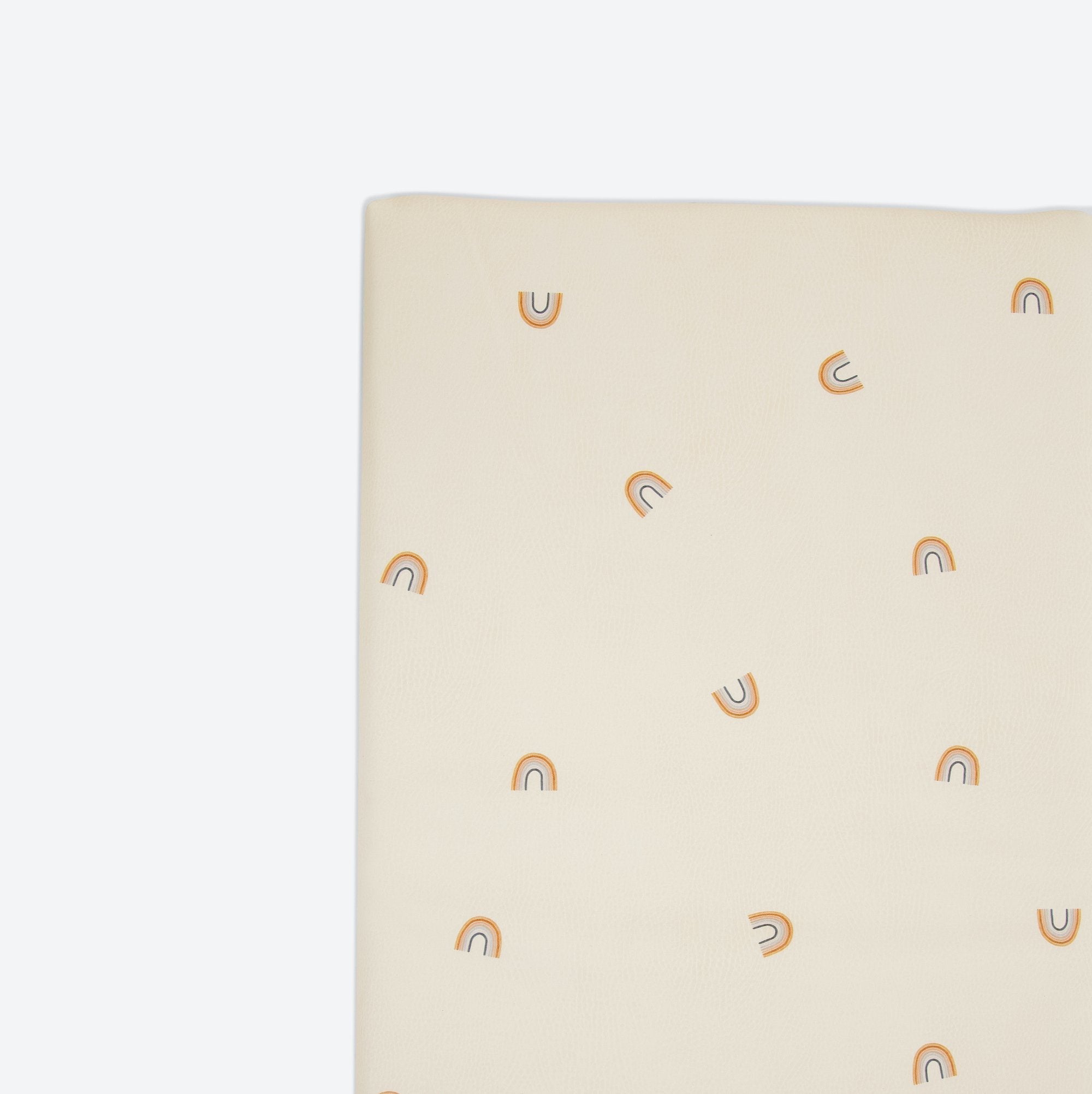 Tiny Rainbow (on sale) / Square@detail of tiny rainbow padded mini