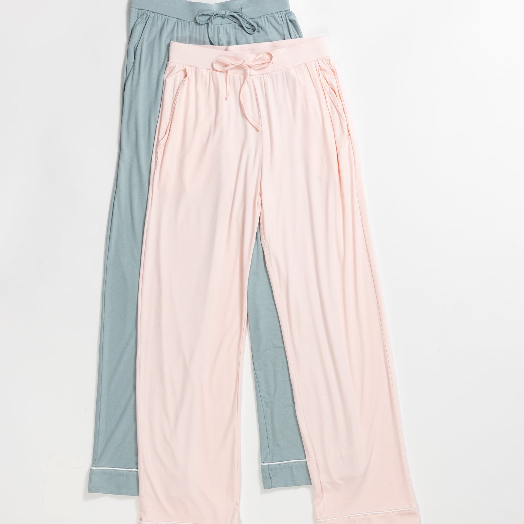 Blossom@woman wearing blossom cozy earth pajamas