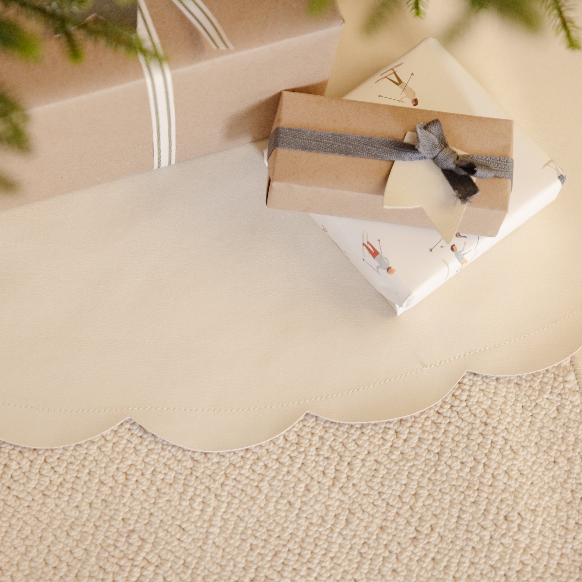 Blanc Scallop (on sale)@Overhead of Blanc Scallop Tree Skirt under tree