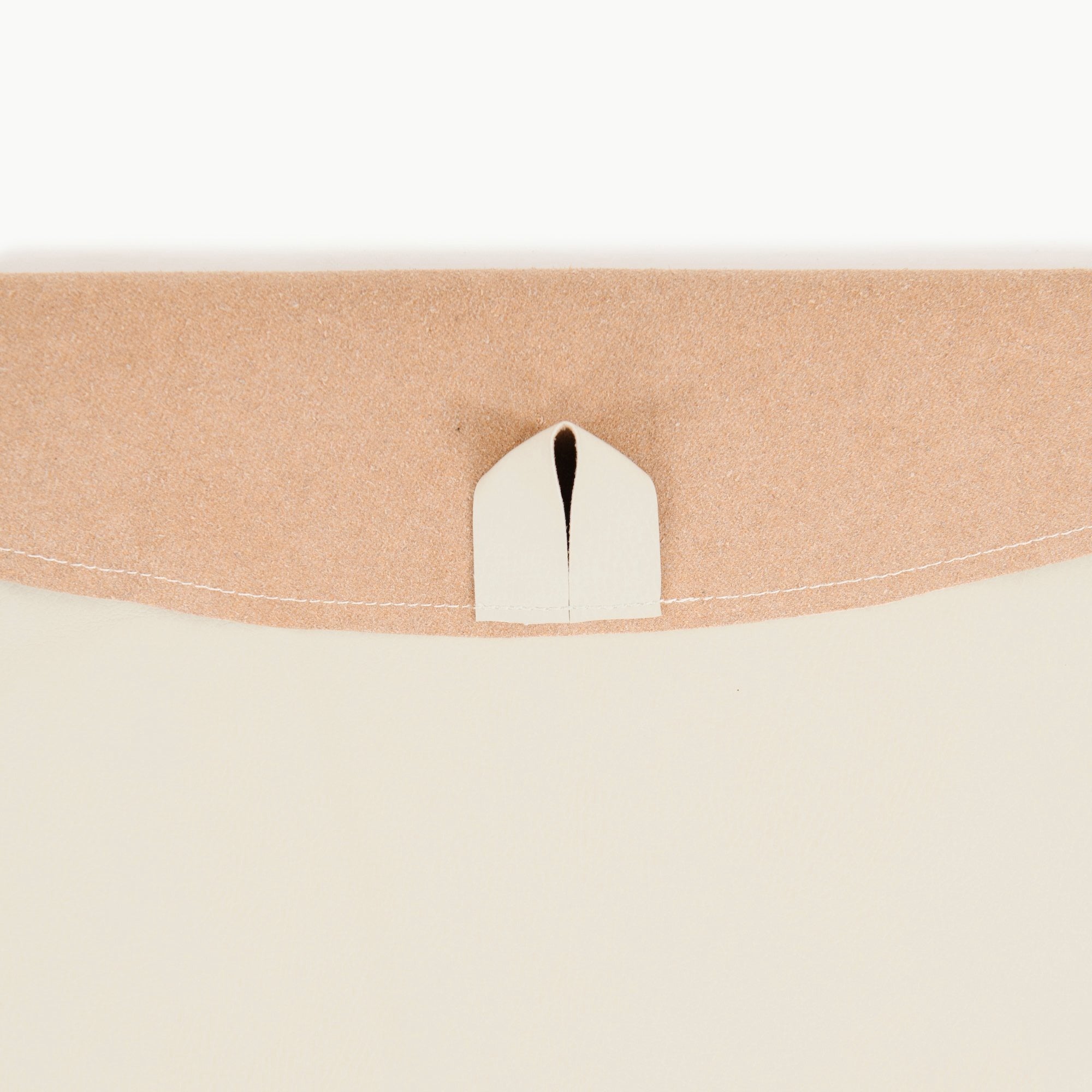 Blanc (on sale) / Circle@hanging tab on the blanc midi circle mat