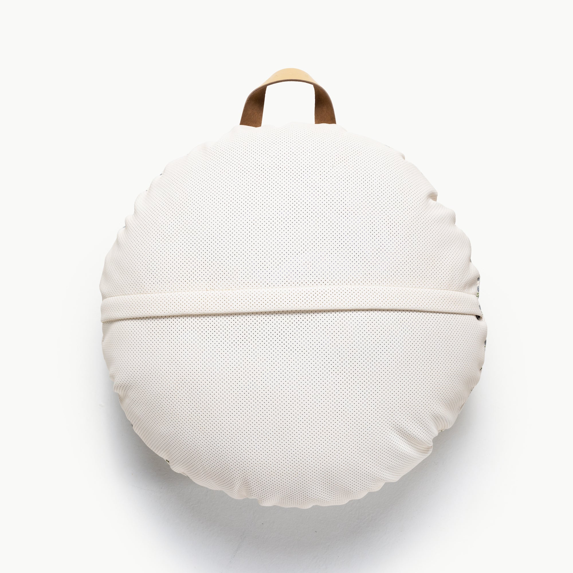Bloom (on sale) / Circle@perforated back of the bloom circle floor cushion