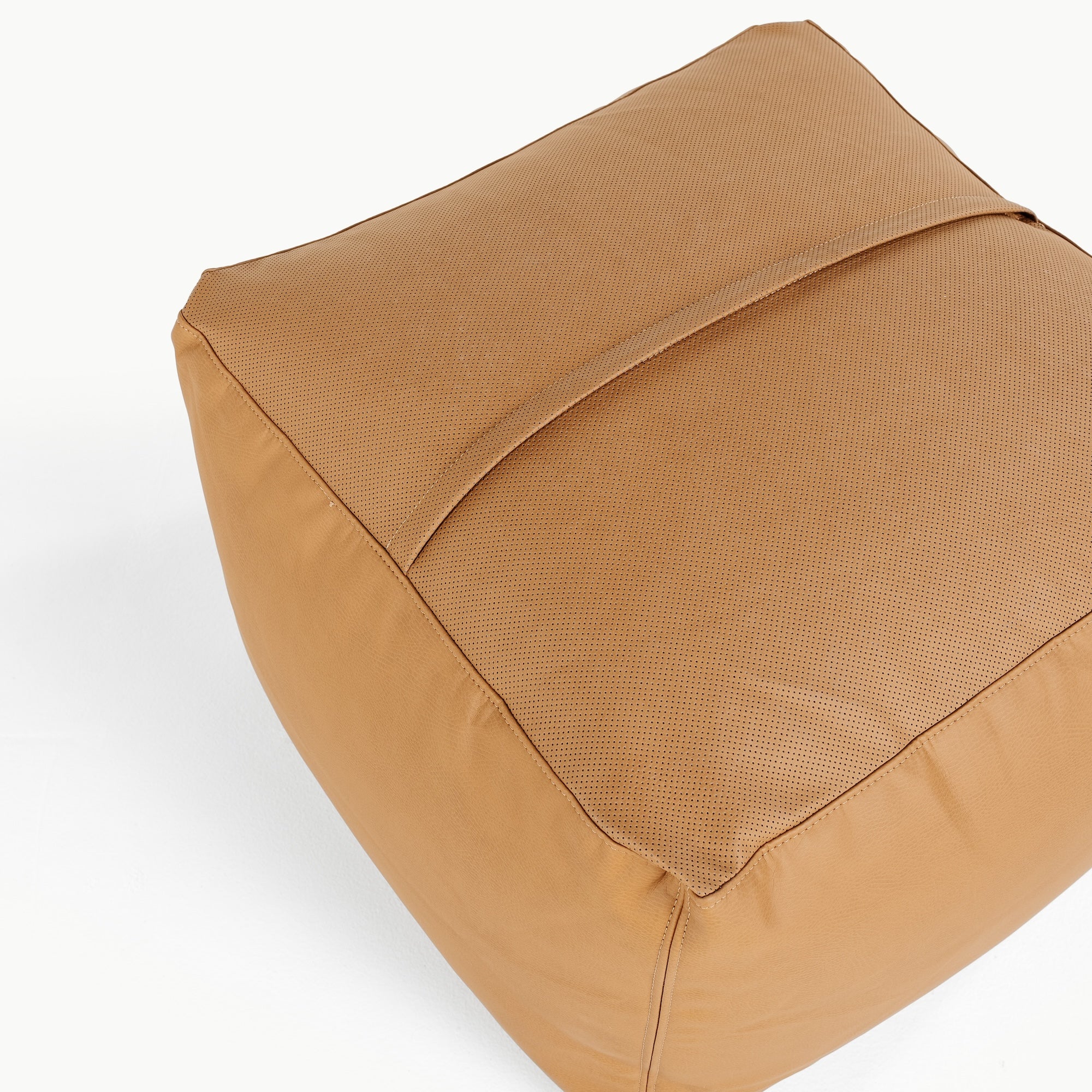 Camel@bottom zipper detail of the Camel Square Pouf