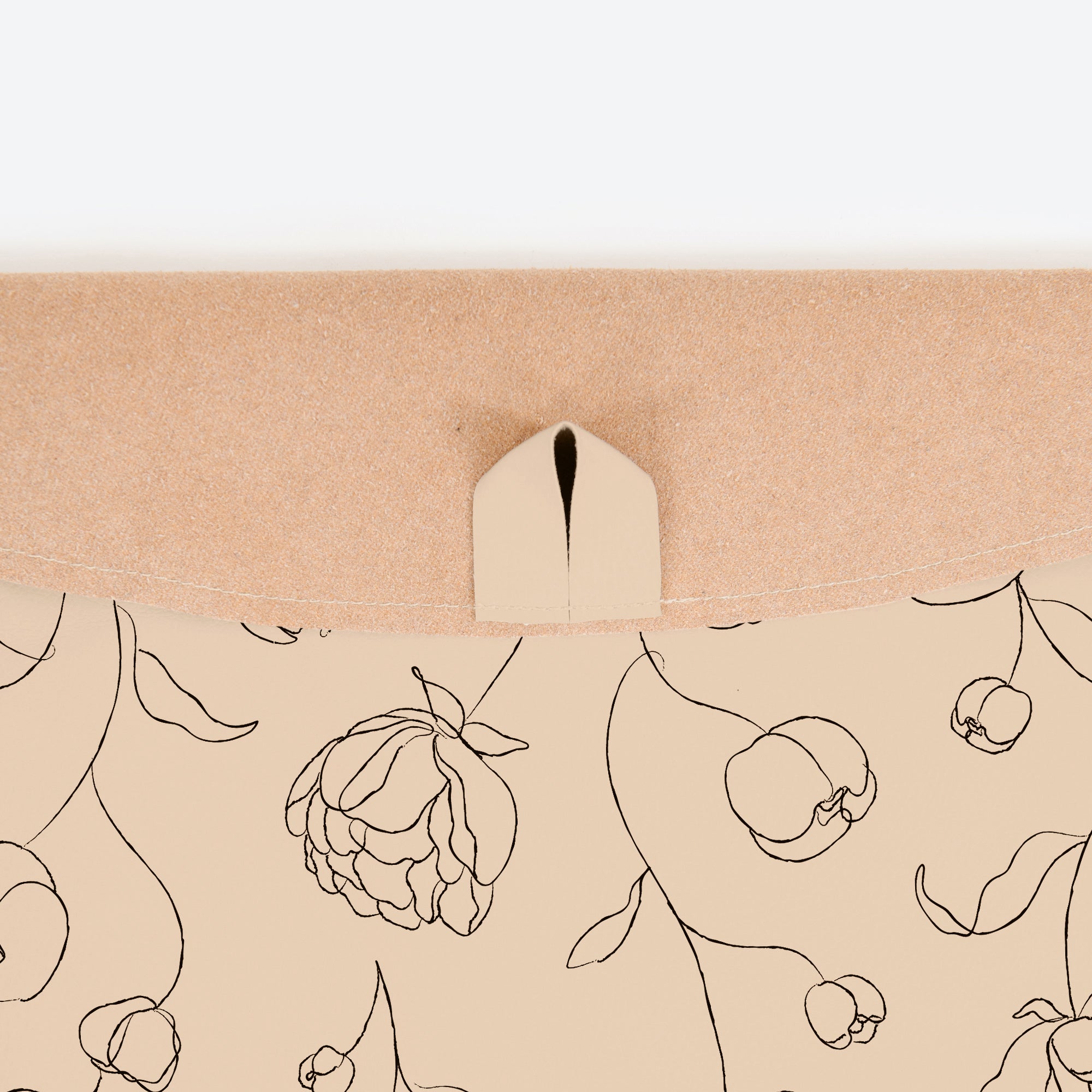 Peony (on sale) / Circle@hanging tab on the peony midi circle mat