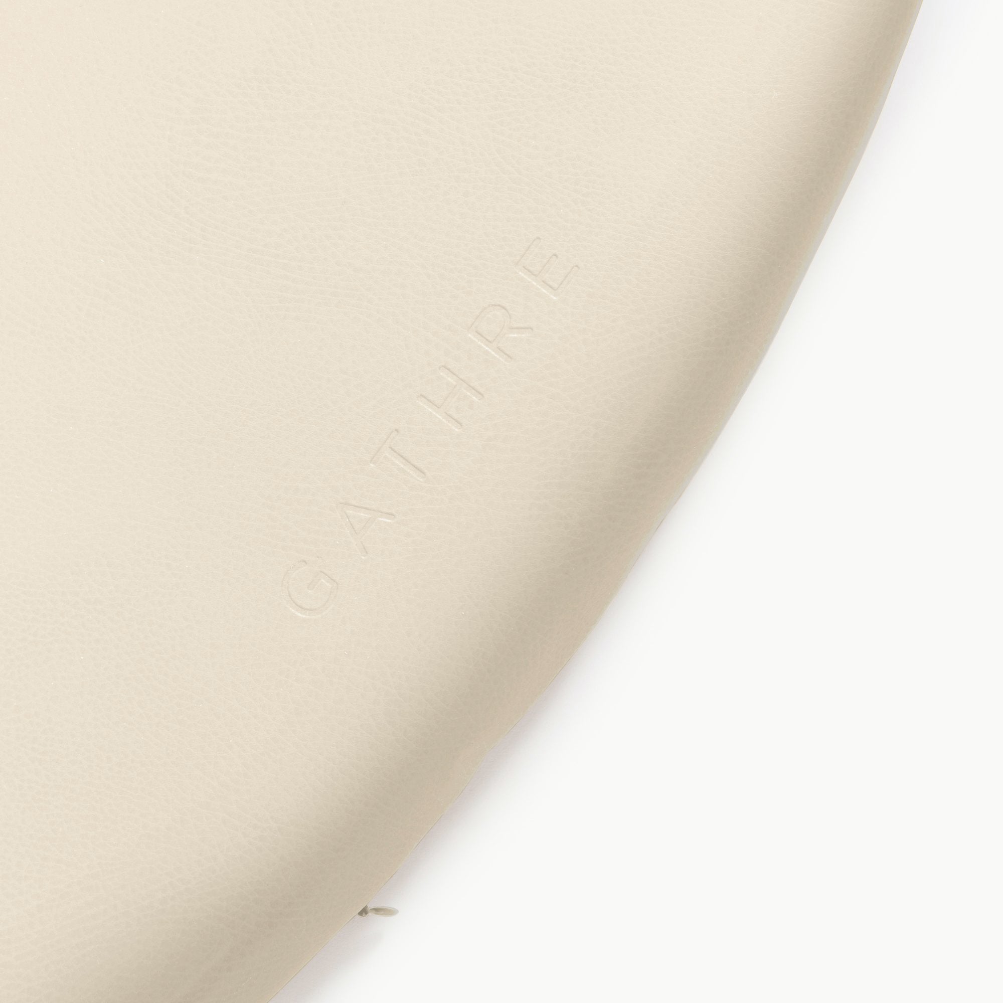 Blanc (on sale)@gathre deboss on the blanc padded midi circle