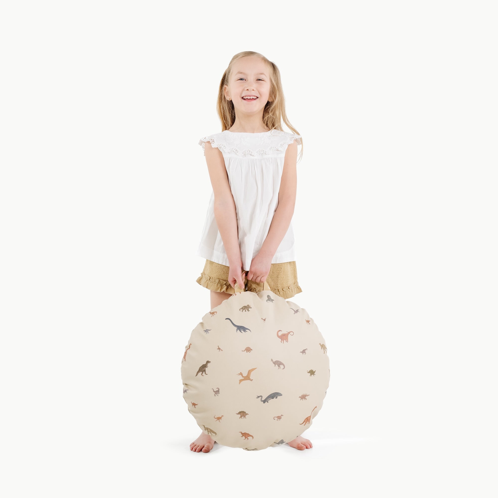 Dinosauria (on sale) / Circle@little girl holding mini cushion