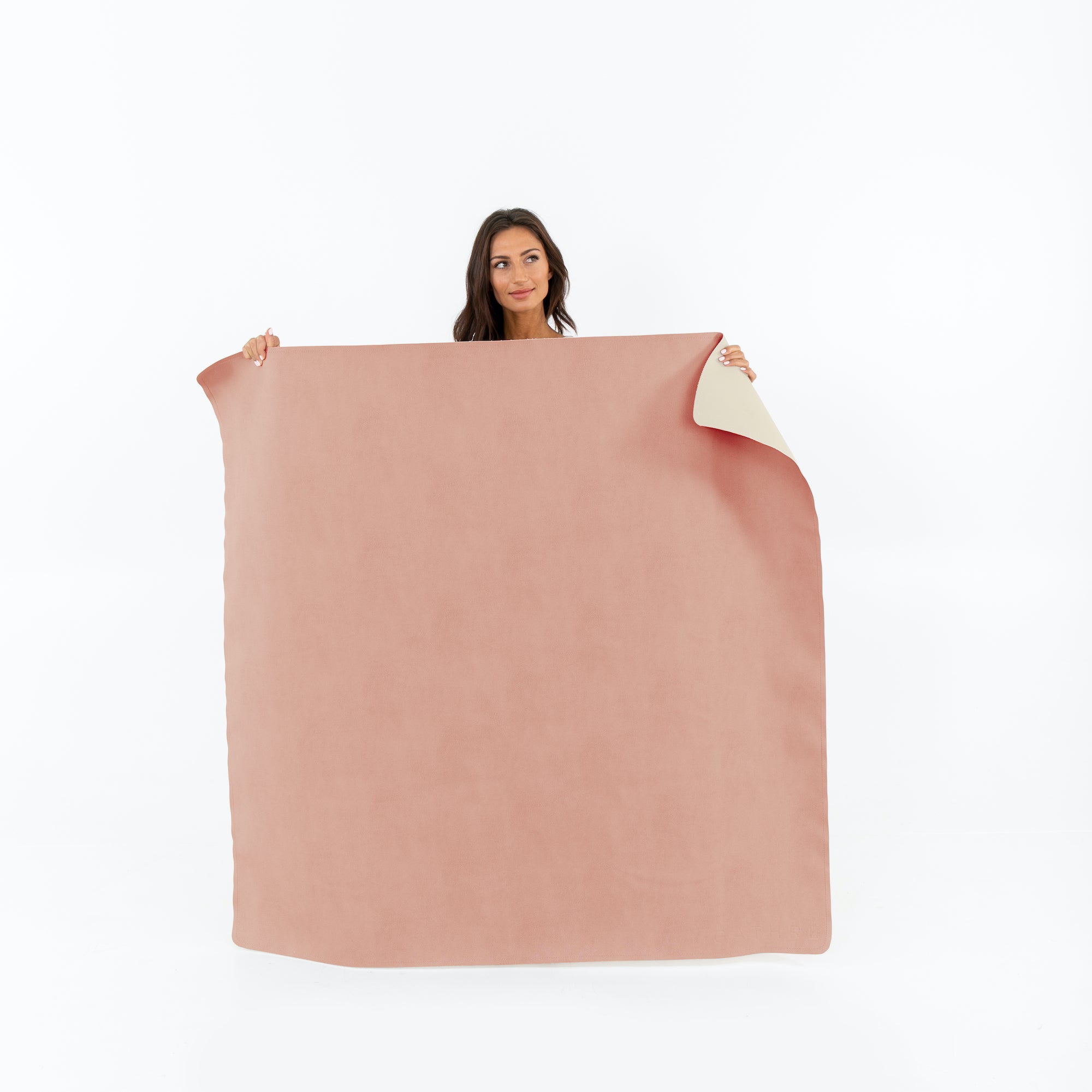 Sienna • Blanc (on sale) / Square