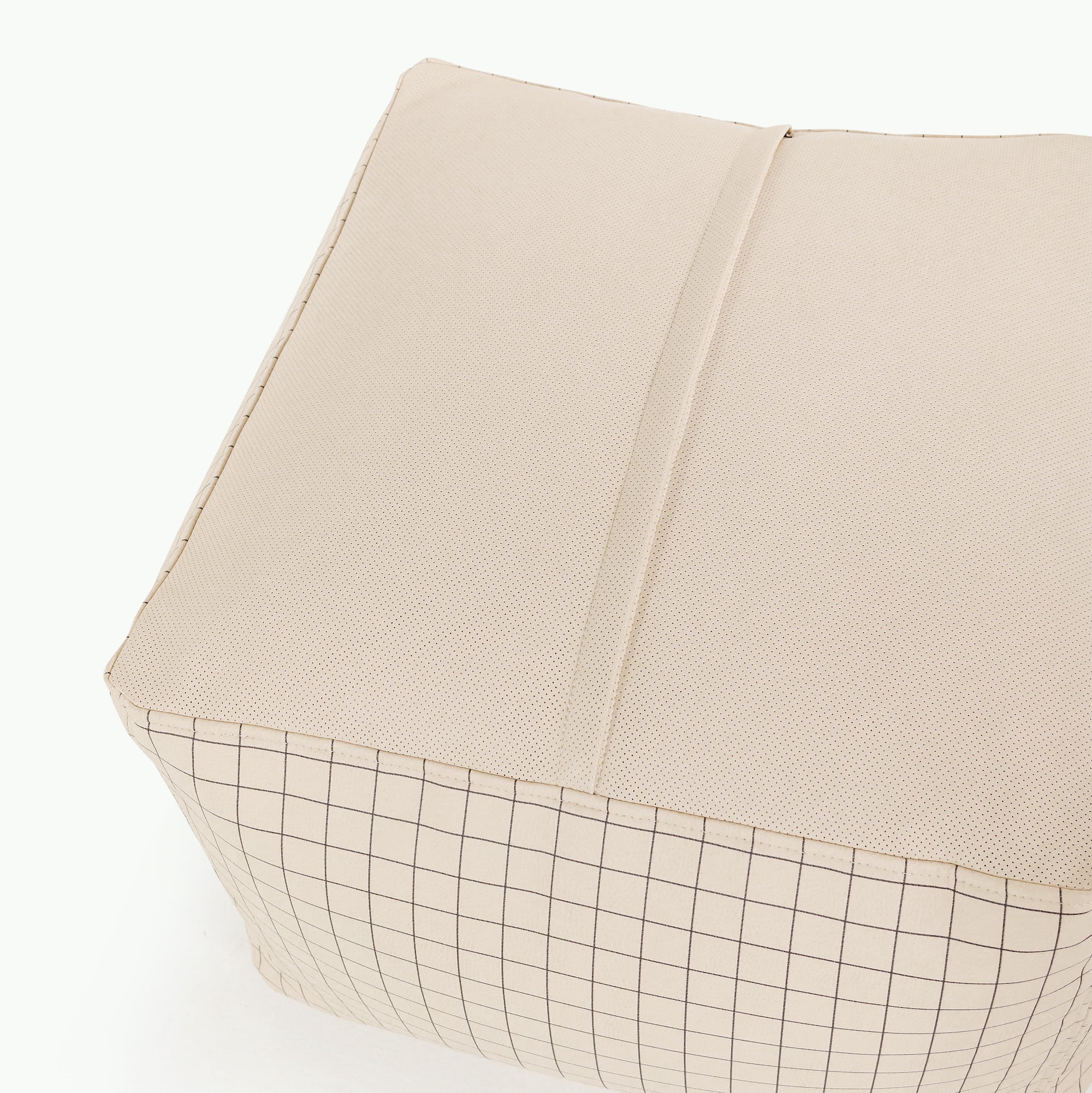 Graph (on sale)@perforated bottom on the graph square pouf