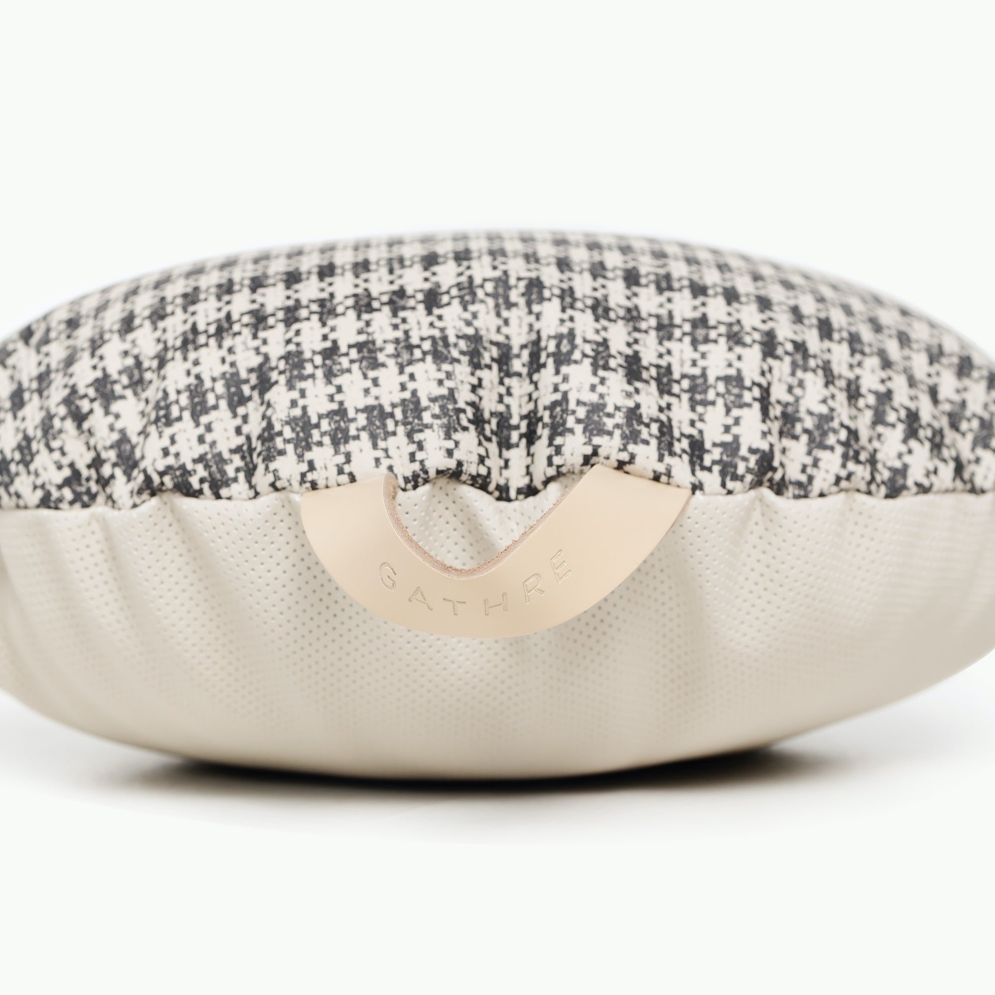 Houndstooth (on sale) / Circle