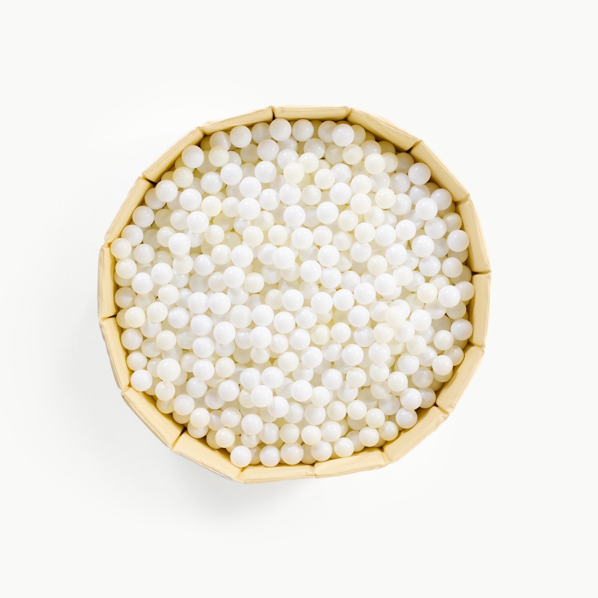 Mellow@overhead of mellow ball pit