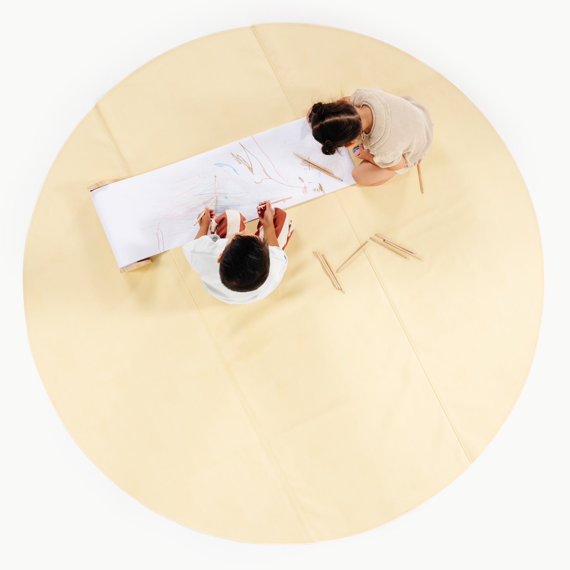 Mellow / Circle@overhead of maxi circle