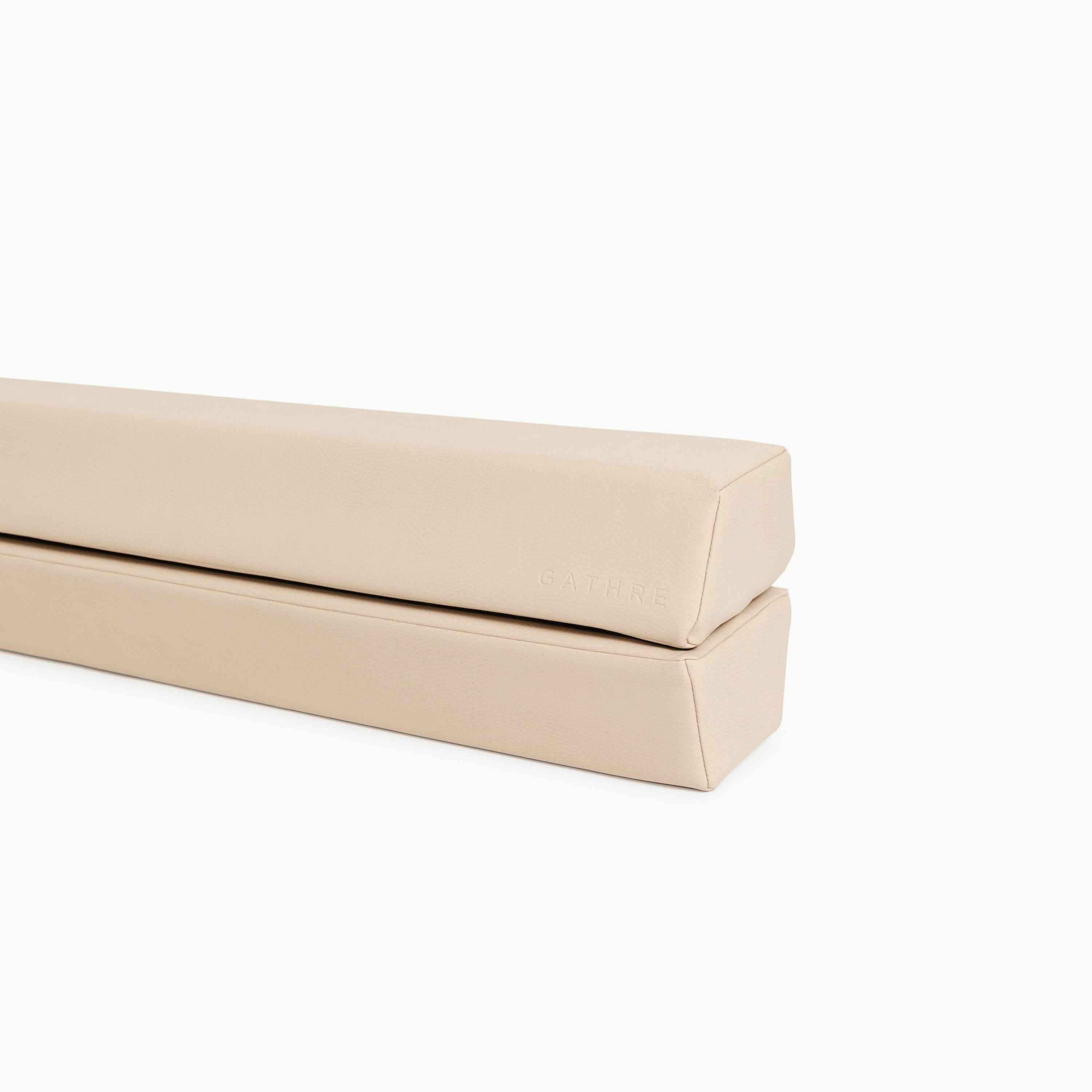 Millet@the millet balance beam