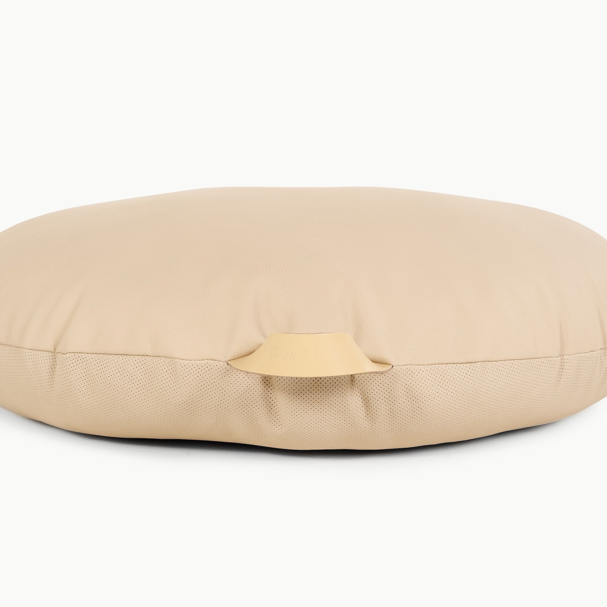 Millet / Circle@handle detail on the Millet Circle Floor Cushion