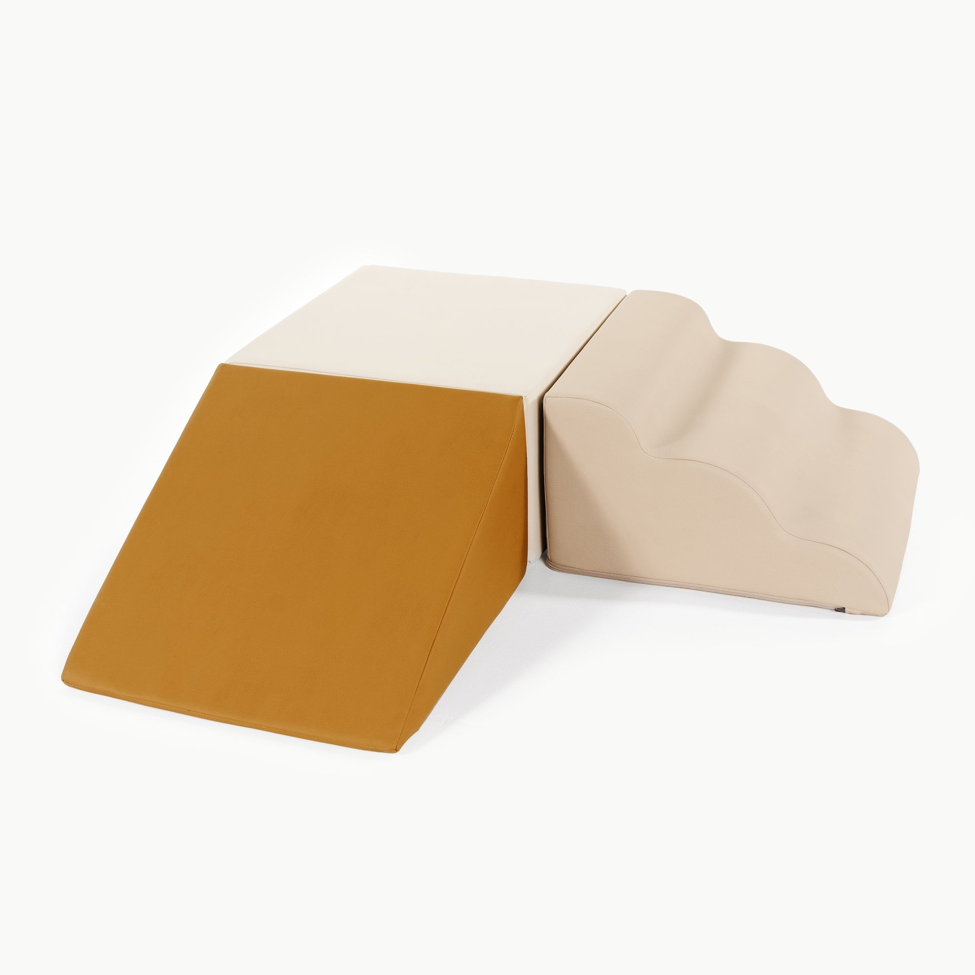 Ivory • Millet • Saffron@detail image of climber