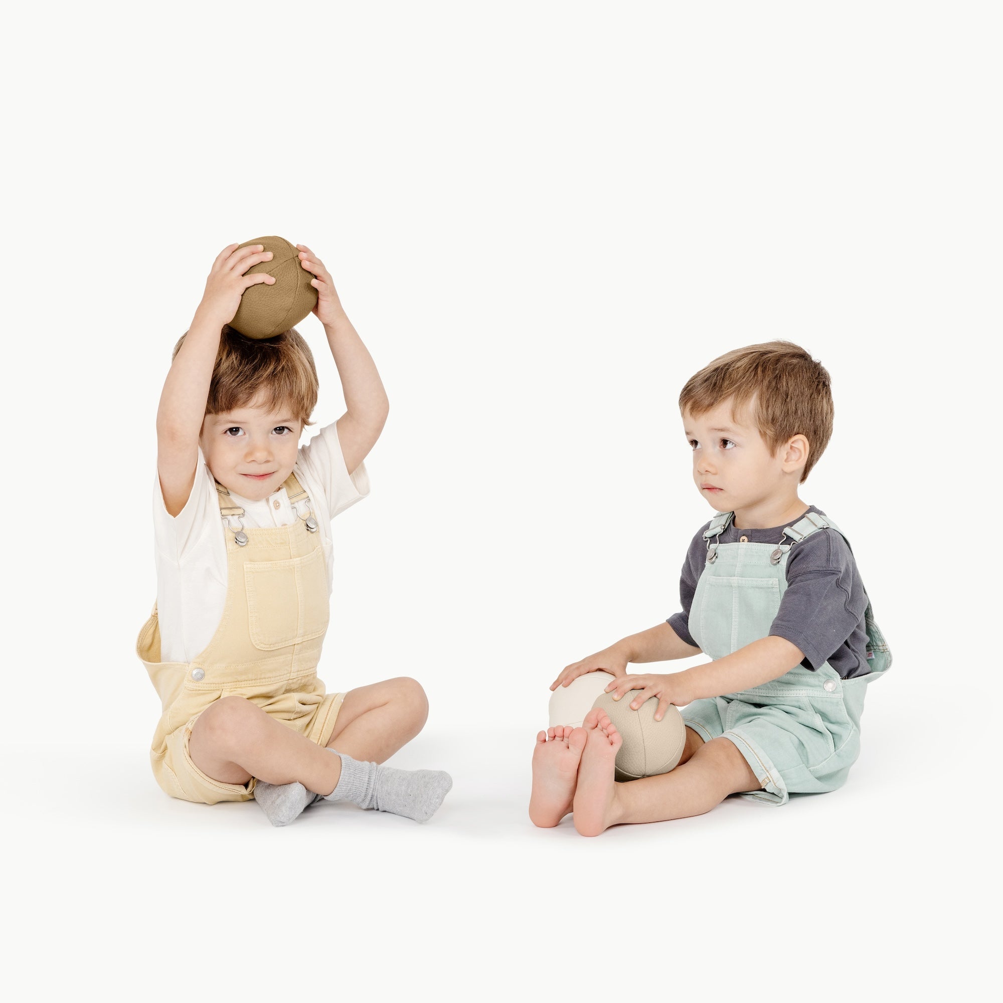 Ivory • Millet • Camel@little boys playing