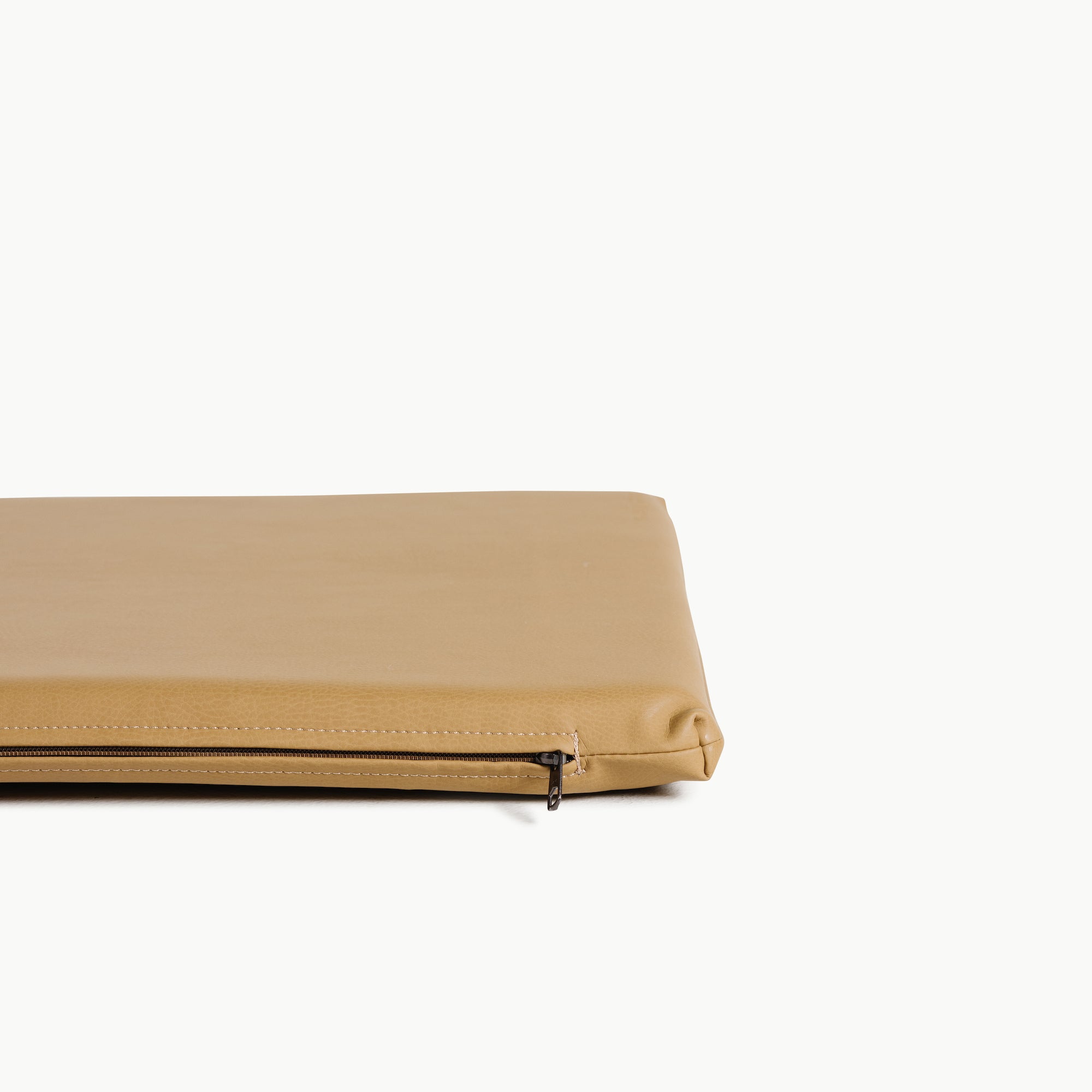 Ochre (on sale)@Zipper detail on the Ochre Padded Micro+