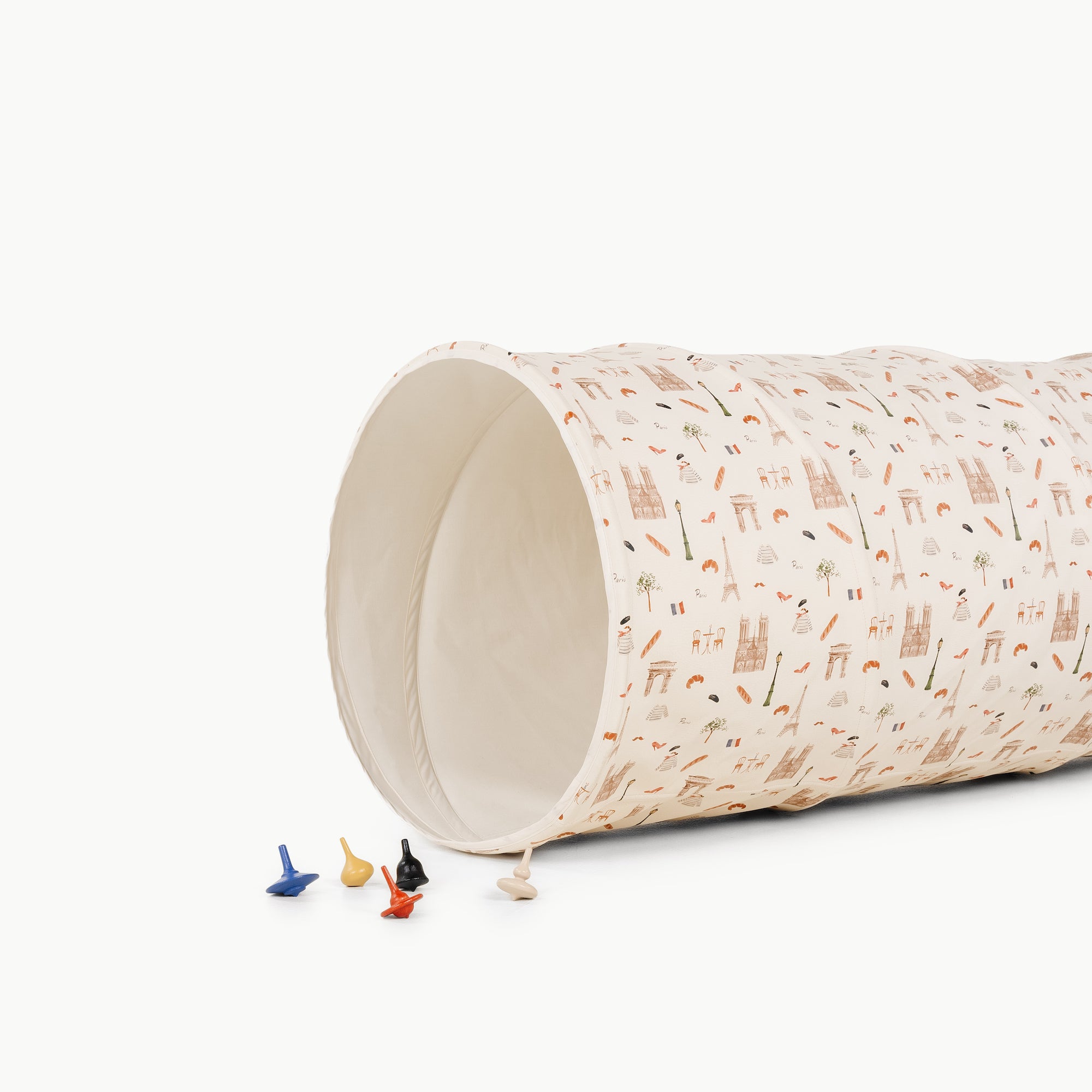 Paris (on sale)@toys in front of the paris tunnel