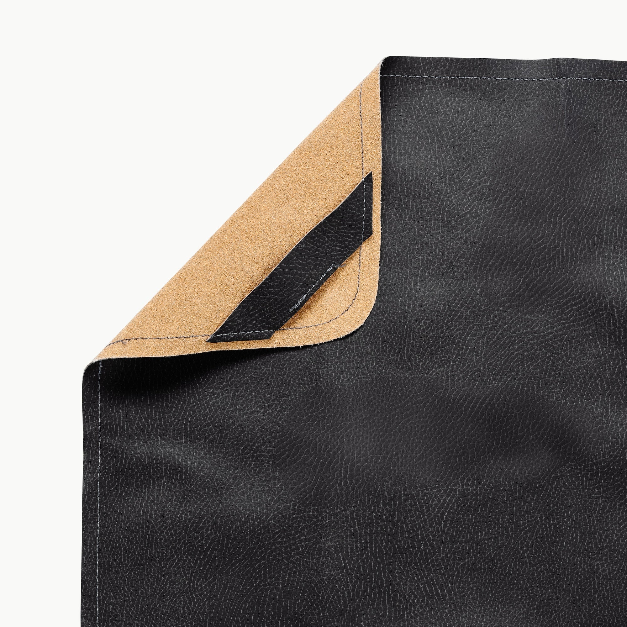 Raven (on sale)@Hanging tab detail on the Raven Micro+ Mat