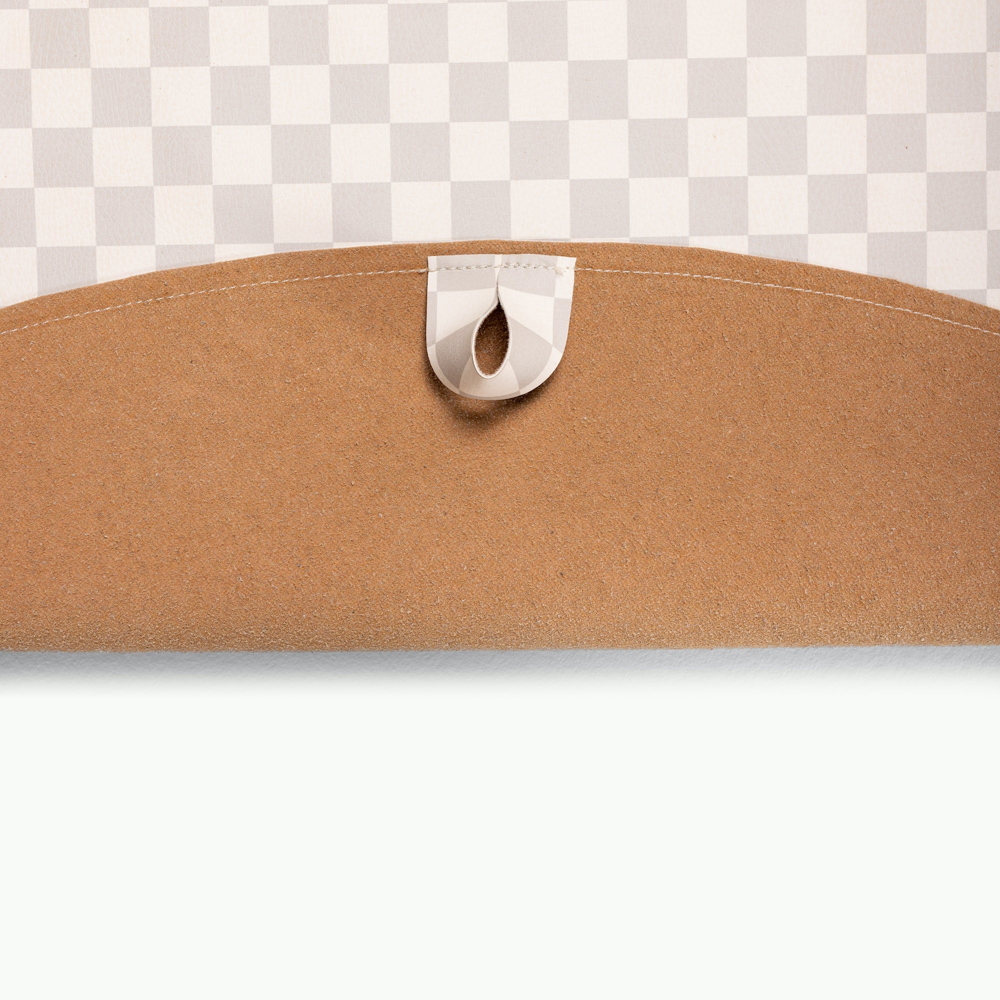 Rook (on sale) / Circle@hanging tab detail