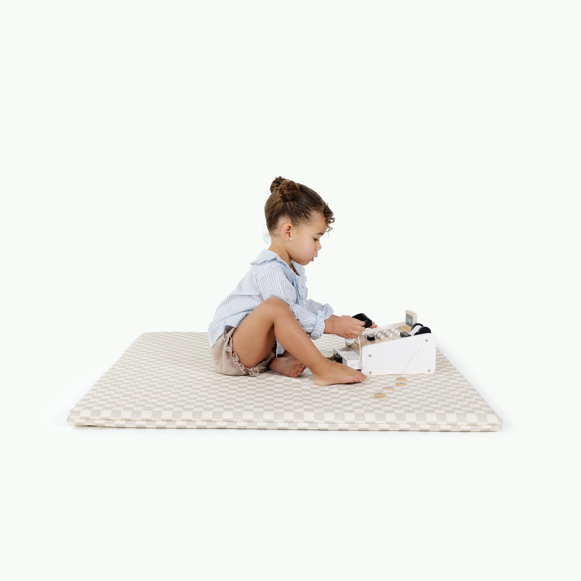 Rook (on sale) / Square@little girl playing on padded mat