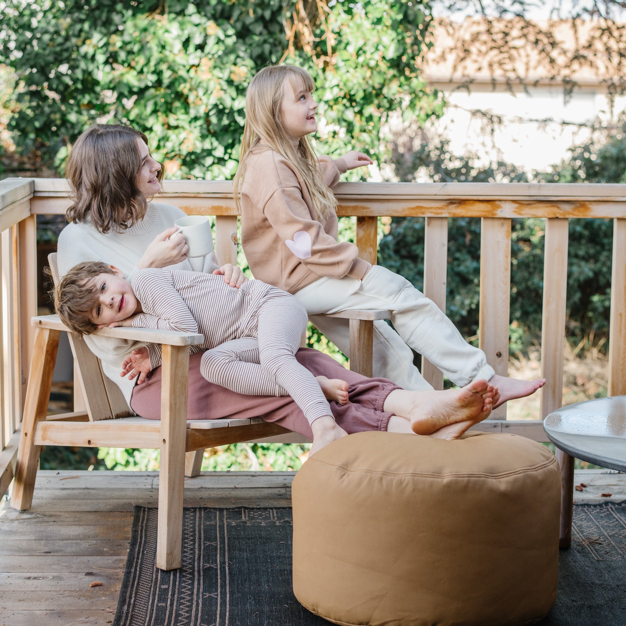 Tassel (on sale)@lifestyle image of circle pouf