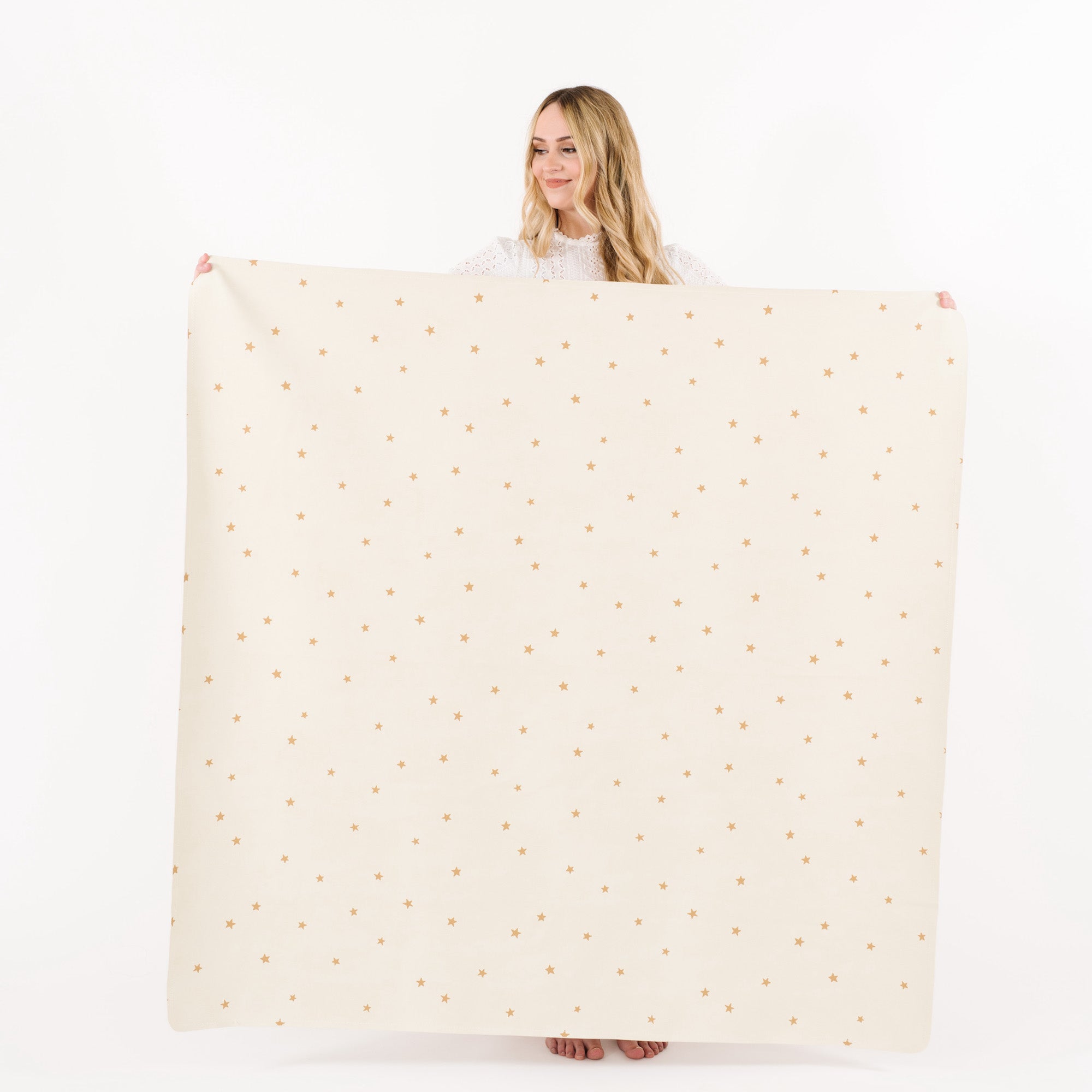 Stars (on sale) / Square@woman holding the stars midi mat