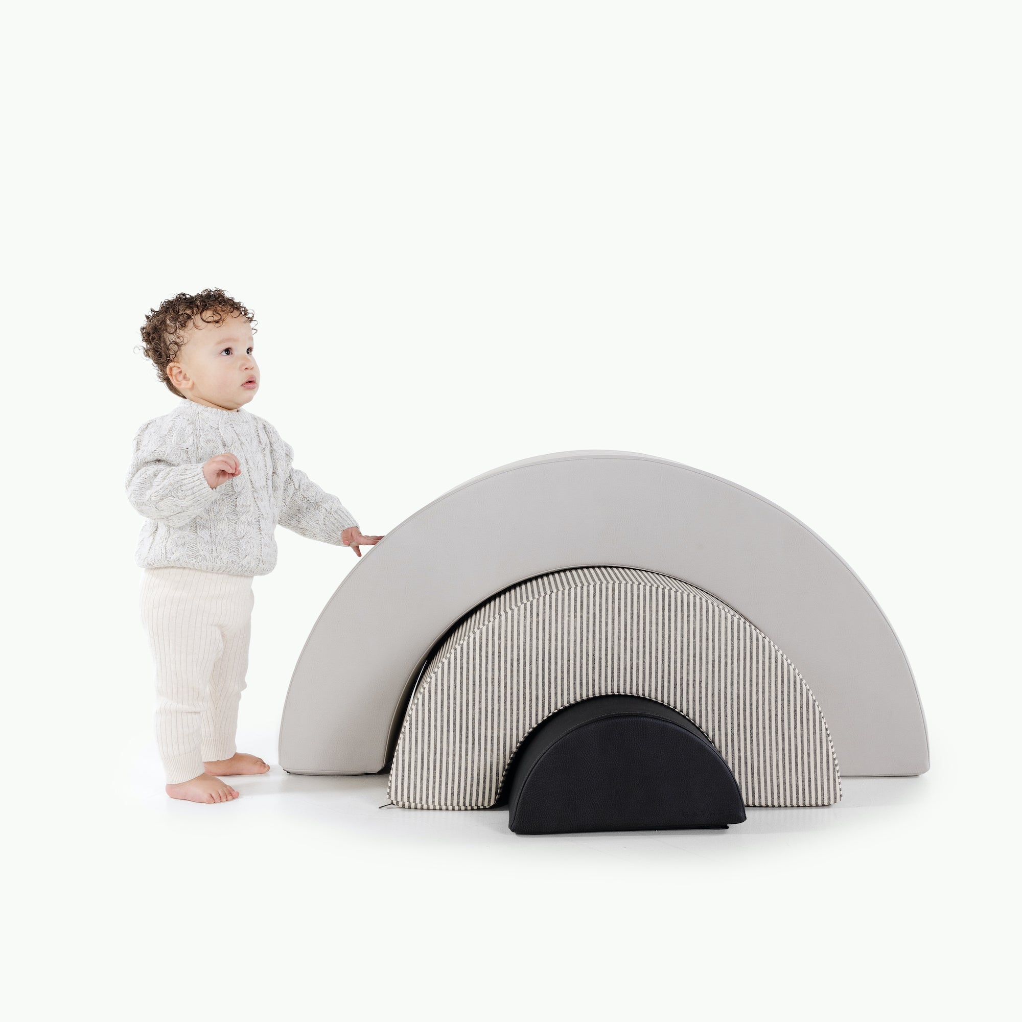 Gull • Stone Stripe • Raven@kid playing on Stone Stripe Arc Playset