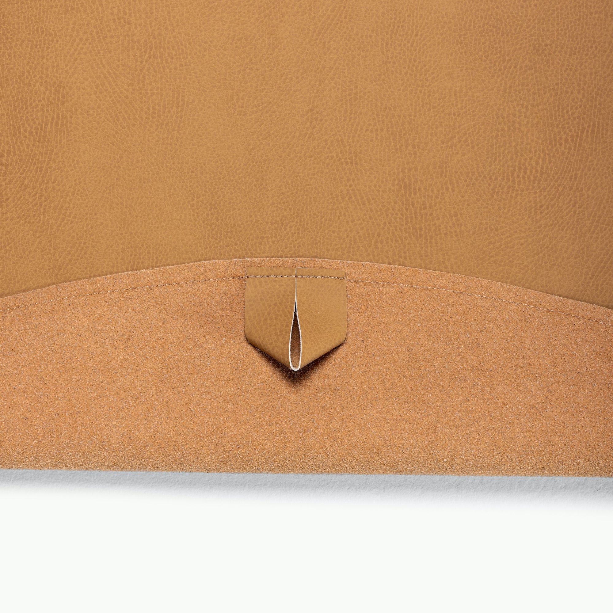 Tassel (on sale) / Circle@hanging tab detail