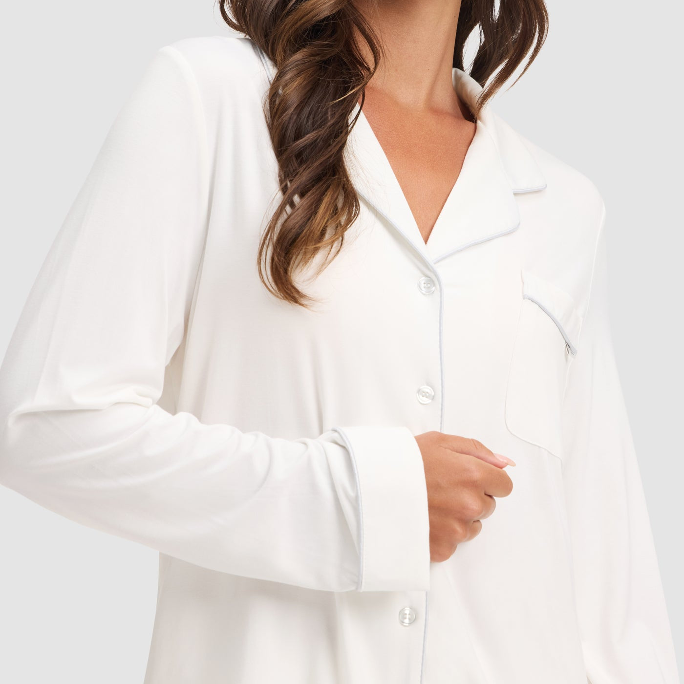 Ivory@woman wearing ivory cozy earth pajamas