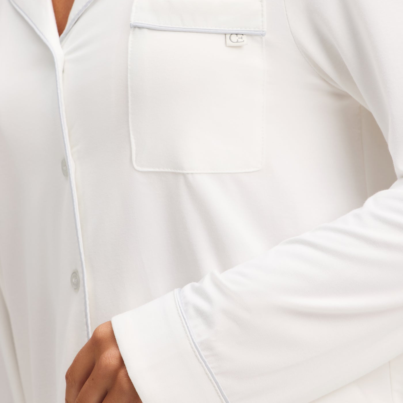 Ivory@woman wearing ivory cozy earth pajamas