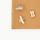 Camel@Detail shot of toys on camel midi+