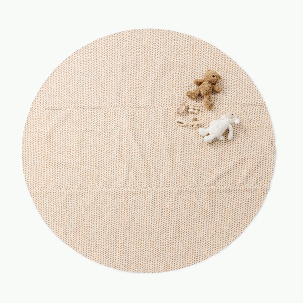 Pebble / Circle@Overhead of Pebble Maxi Circle Mat with toys on it