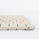 Blanc Dash (on sale)@image of zipper on blanc dash padded midi+