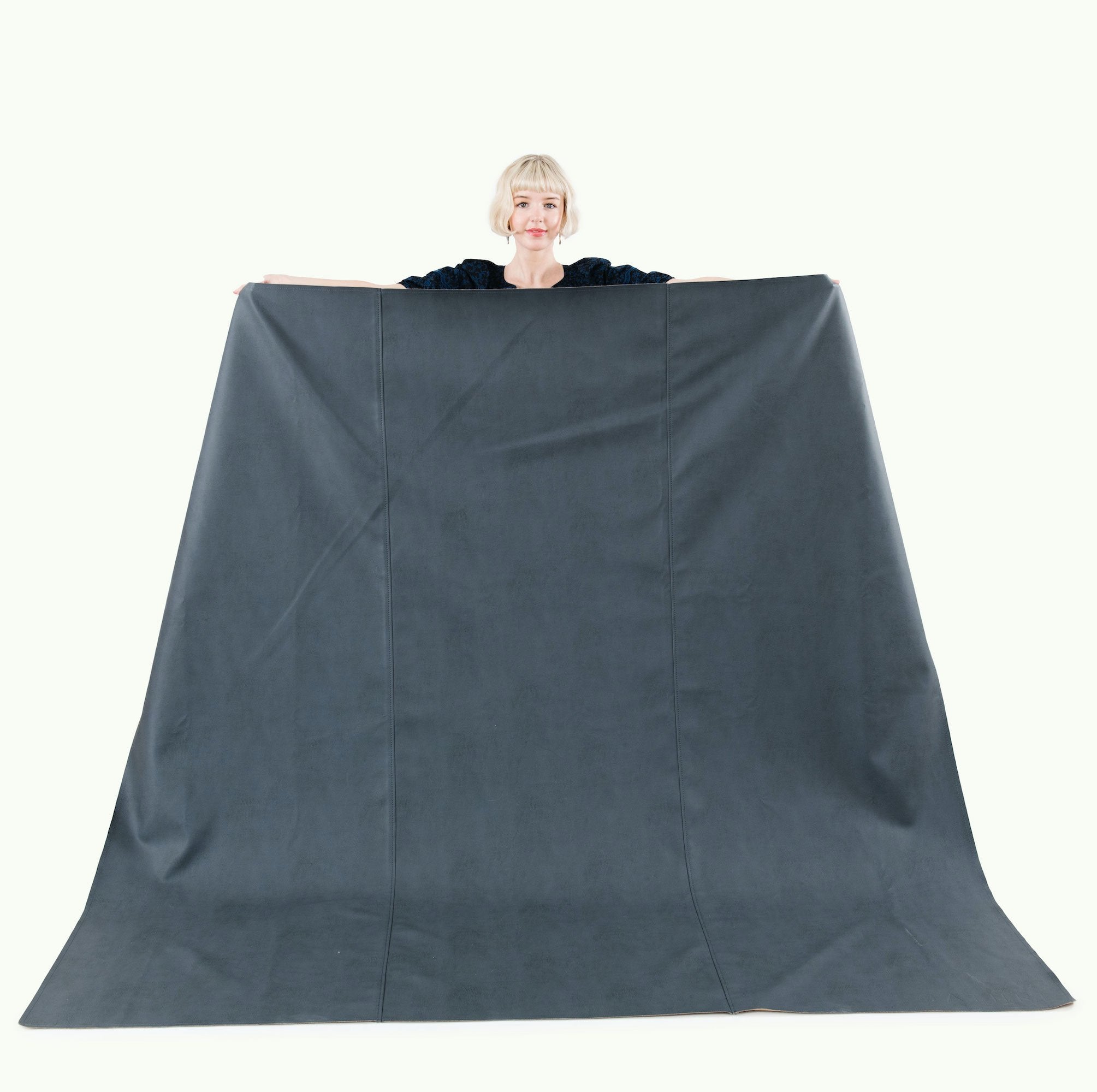 Nightfall (on sale) / Square@Woman holding a Nightfall Square Maxi Mat