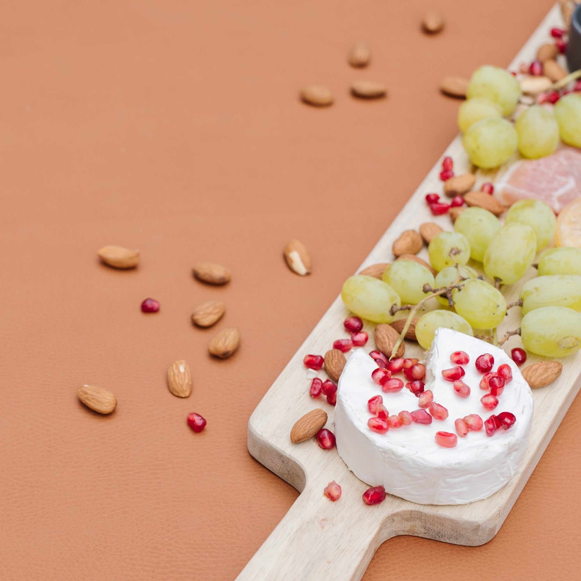 Ginger (on sale)@Overhead Ginger Tablecloth on table