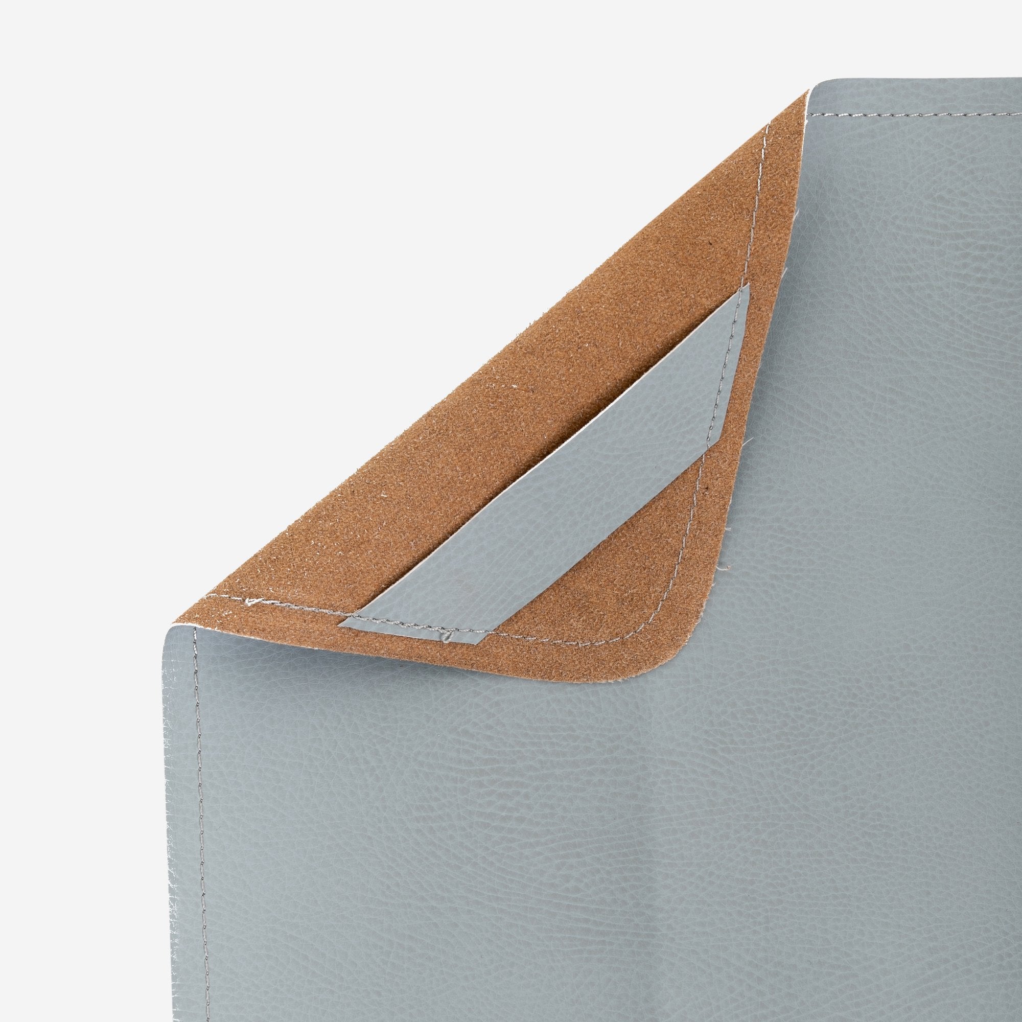 Heron (on sale)@Hanging tab on the Heron Micro+ Mat