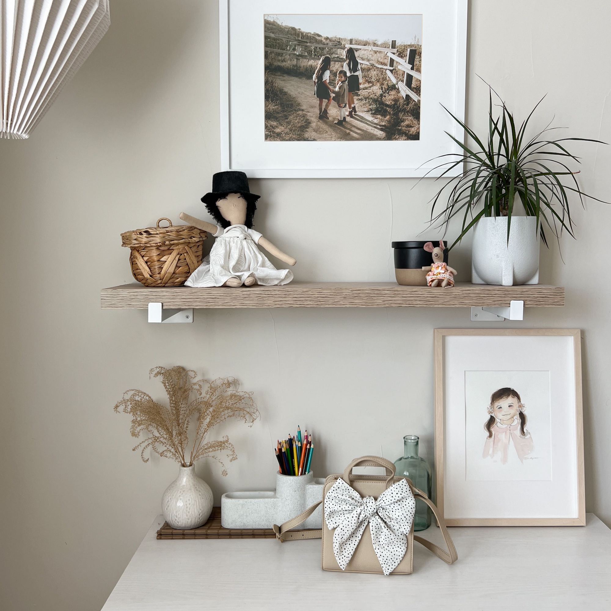 Millet (on sale)@MIllet Children's Purse on child's desk