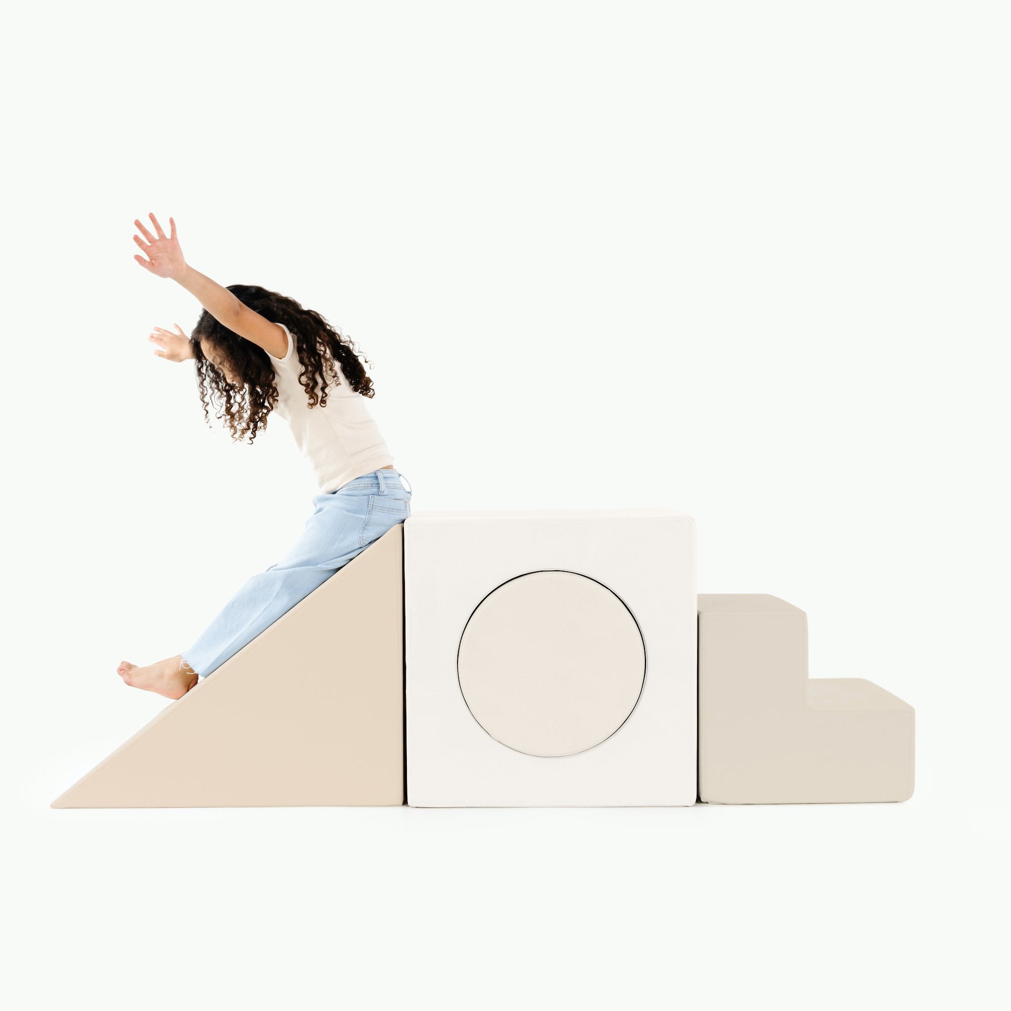 Muslin • Parchment • Ivory • Wool@Kid playing on the Ivory Block Playset