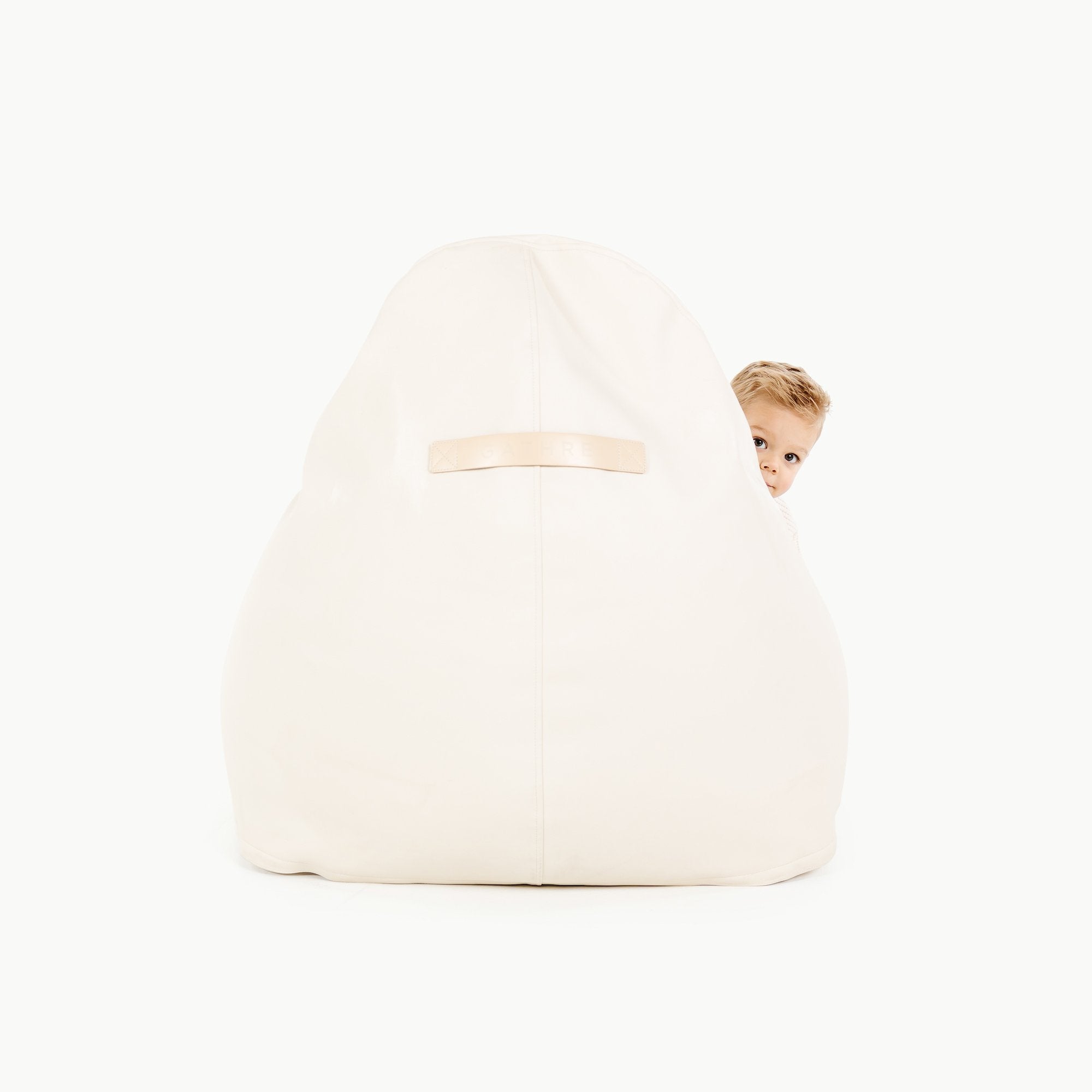 Ivory@Gathre deboss detail on the Ivory Lounger