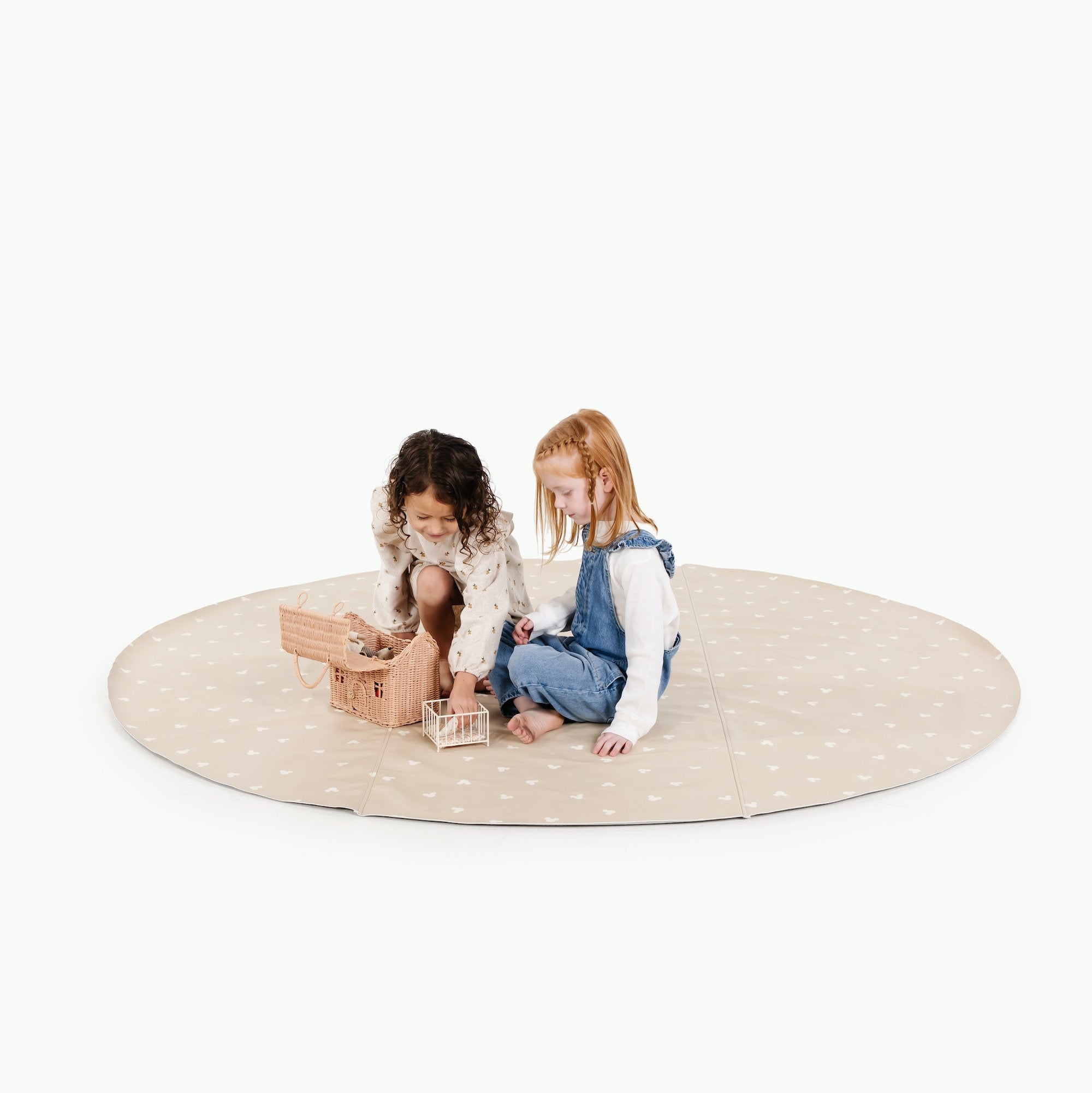 Mickey Mouse (on sale) / Circle@Kids playing on a Mickey Mouse Circle Maxi Mat