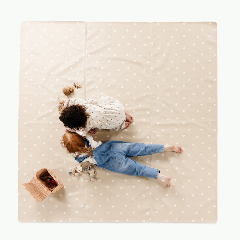 Mickey Mouse (on sale) / Square@Overhead of kids playing on a Mickey Mouse Square Maxi Mat