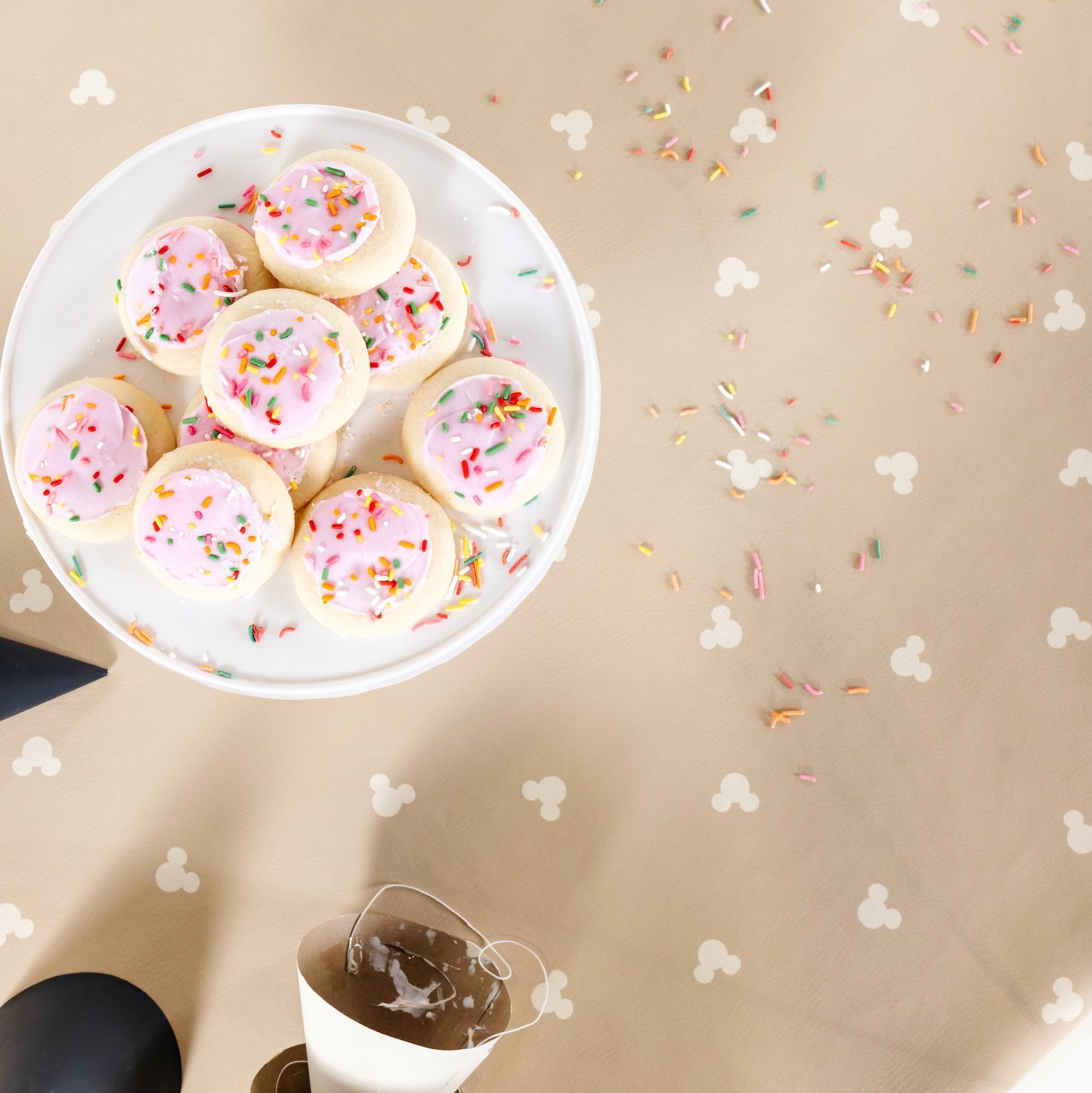 Mickey Mouse (on sale)@Overhead Mickey Mouse Tablecloth on table