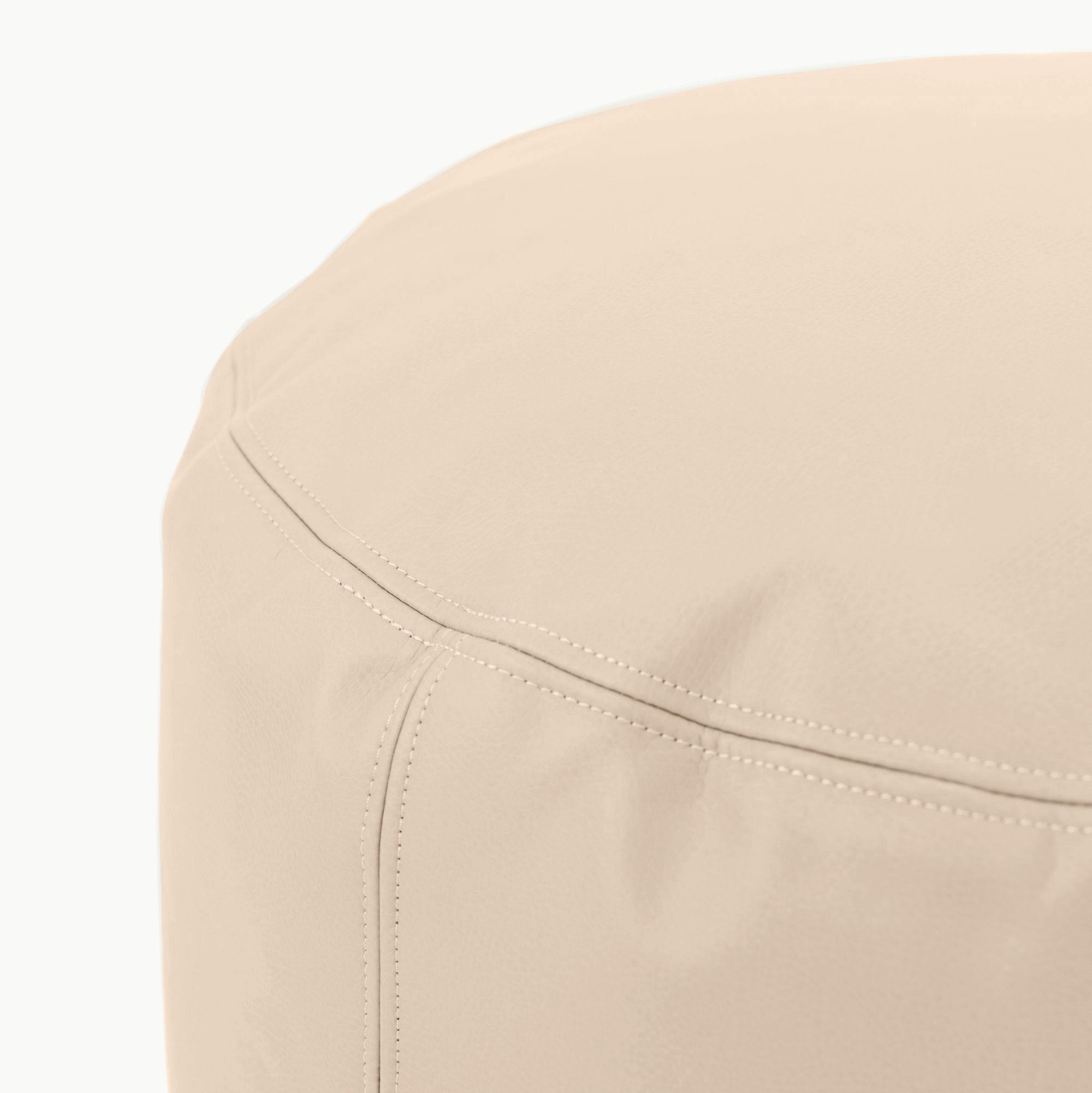 Millet@Close up of seaming on Millet Circle Pouf