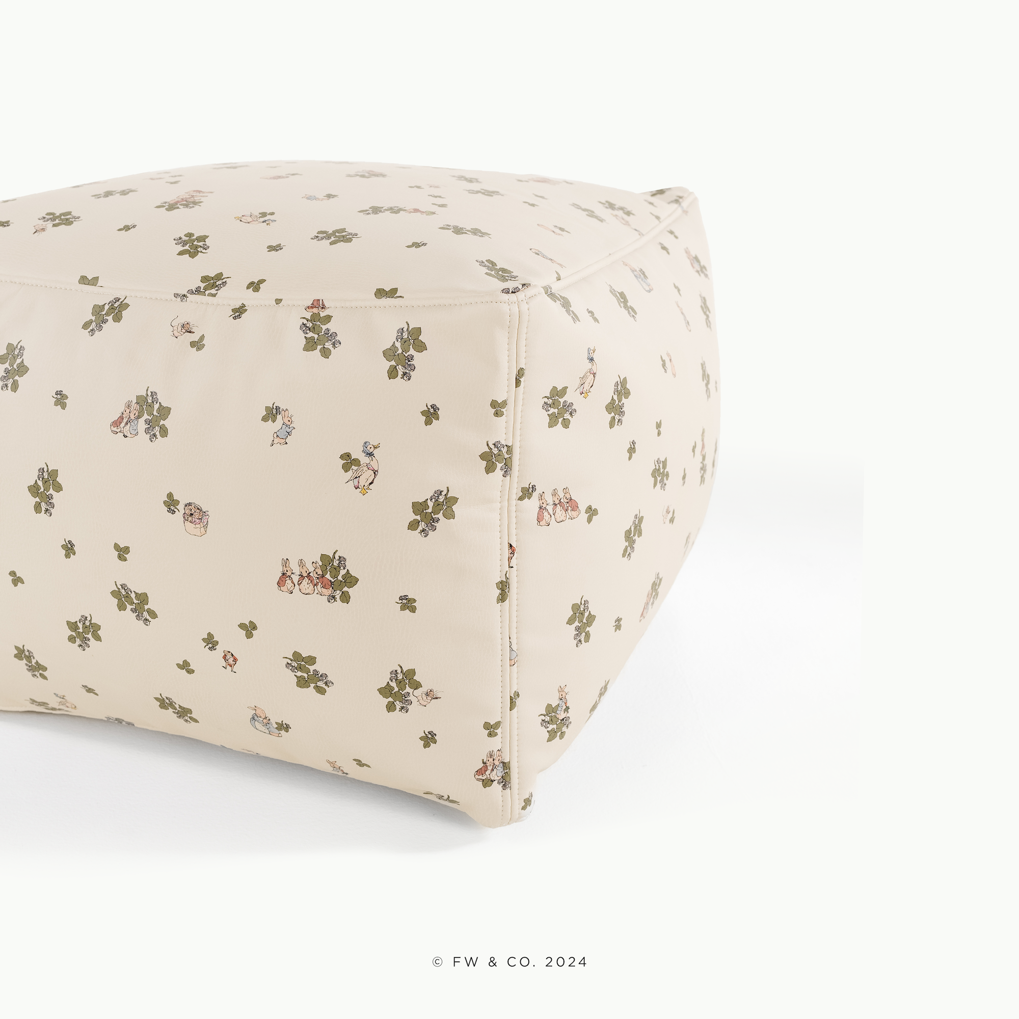 Peter Rabbit™ / Square@detail shot of pouf