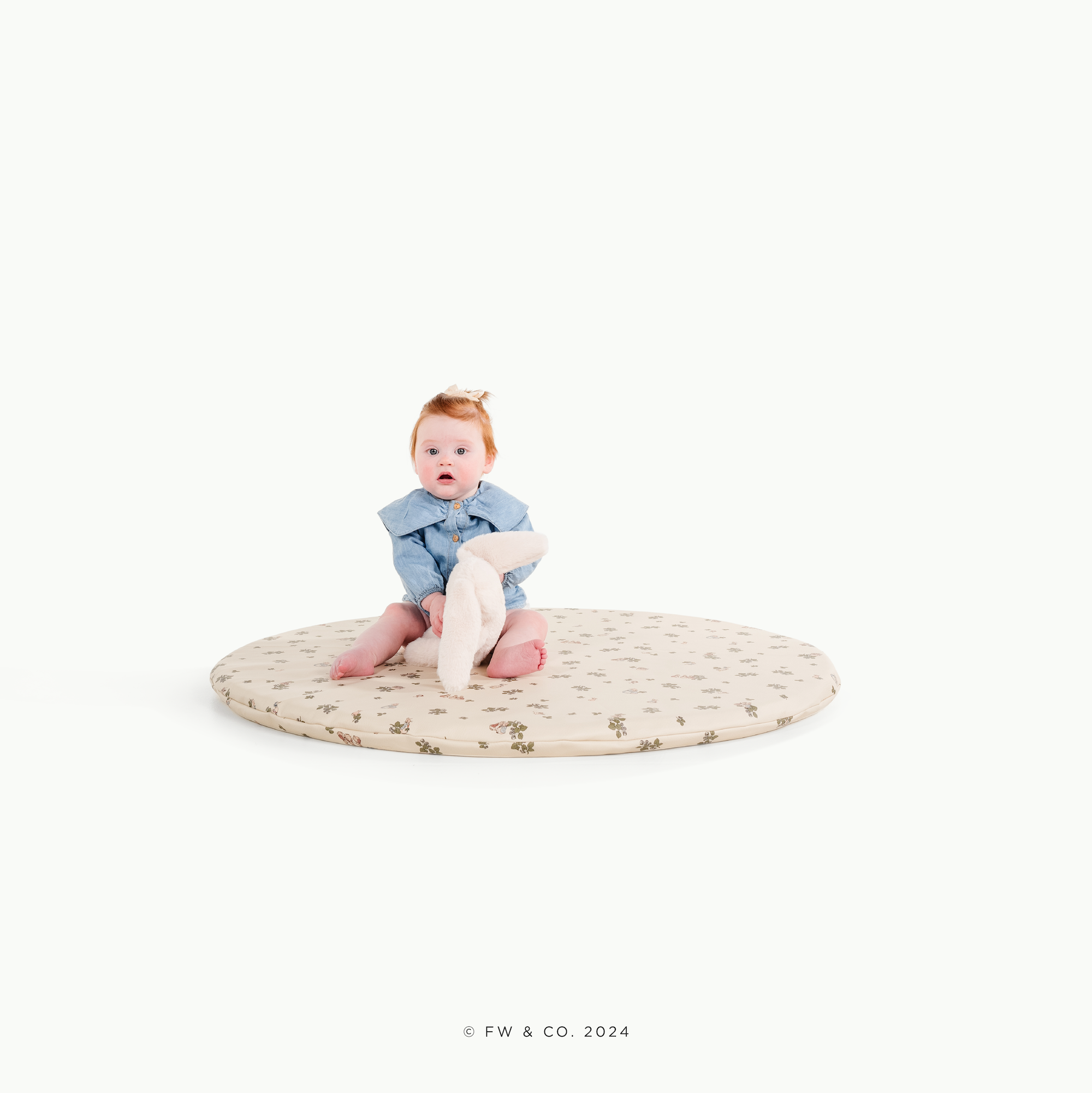 Peter Rabbit™ (on sale) / Circle@baby on padded mini circle