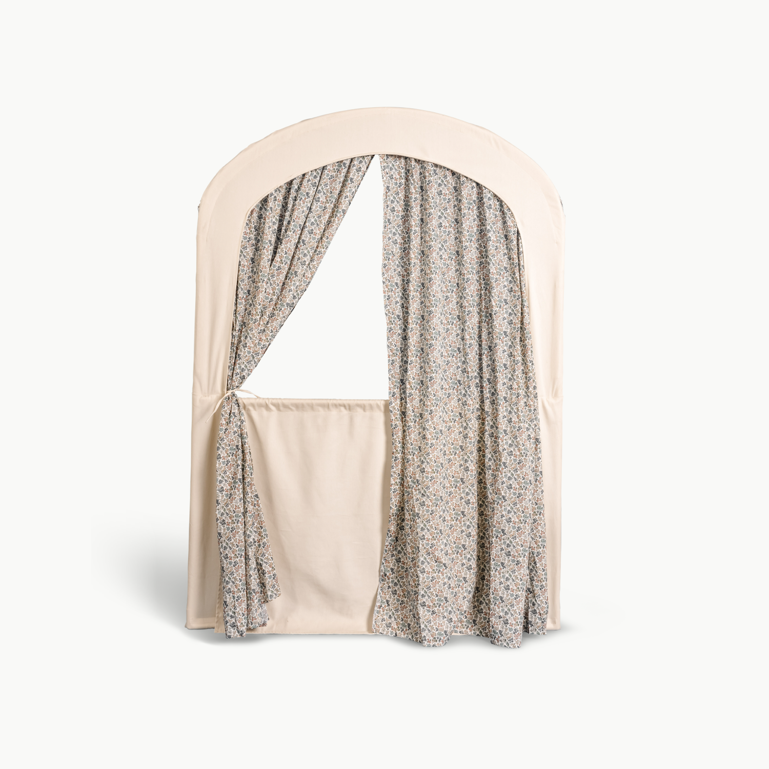 Joanna Bloom@product image of play theatre