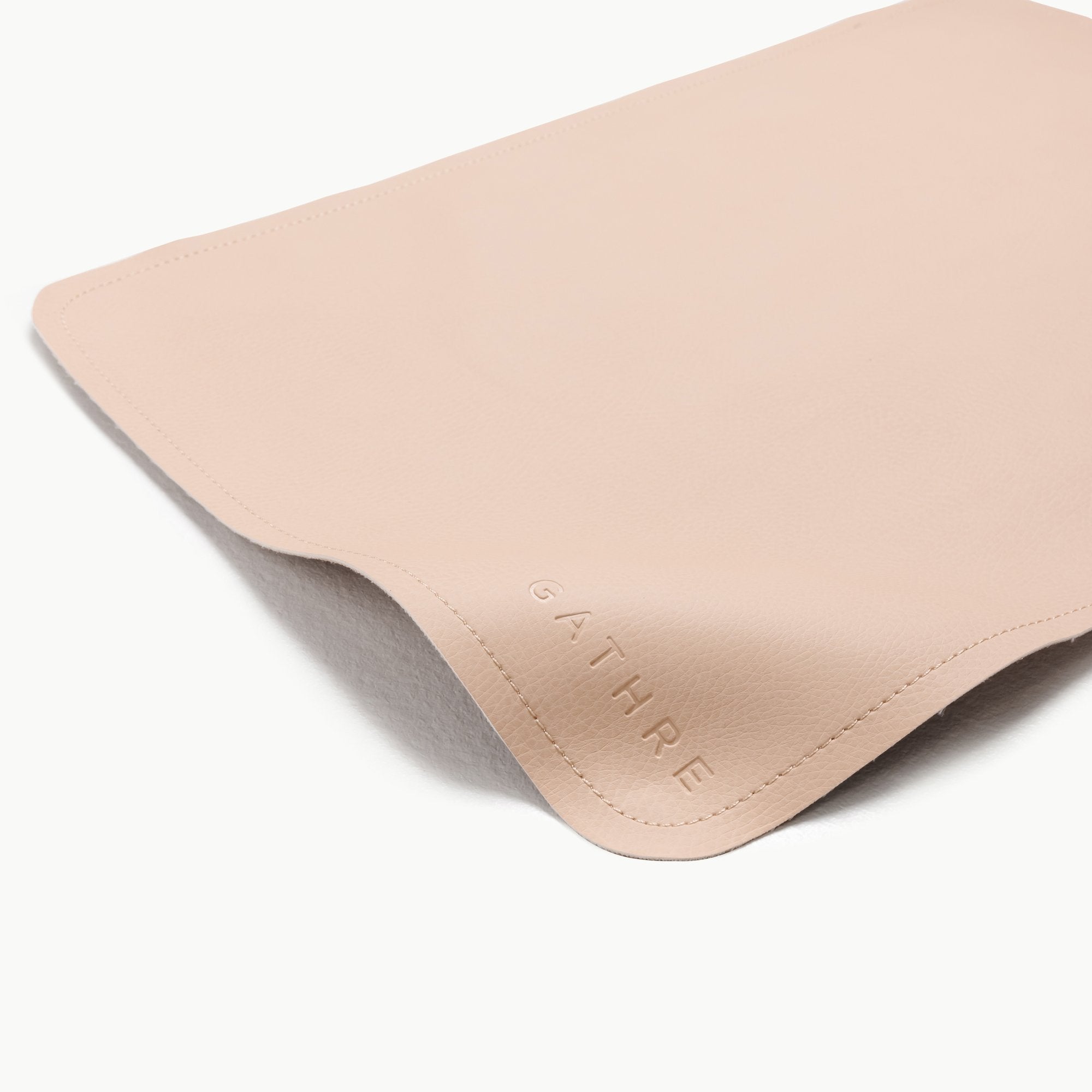 Pomelo (on sale)@Gathre deboss on the Pomelo Midi+ Mat