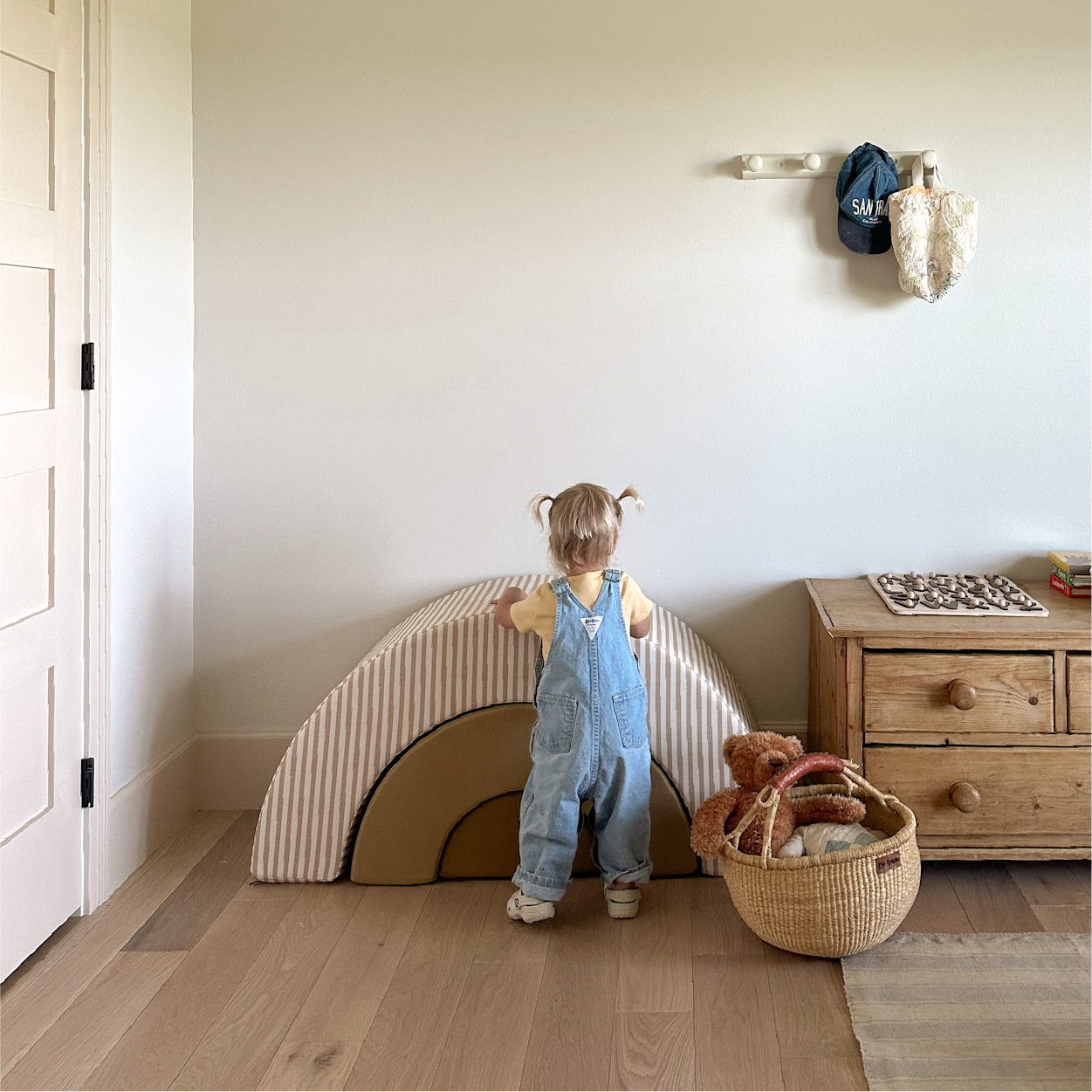 Kid playing with the Gathre Arc Playset