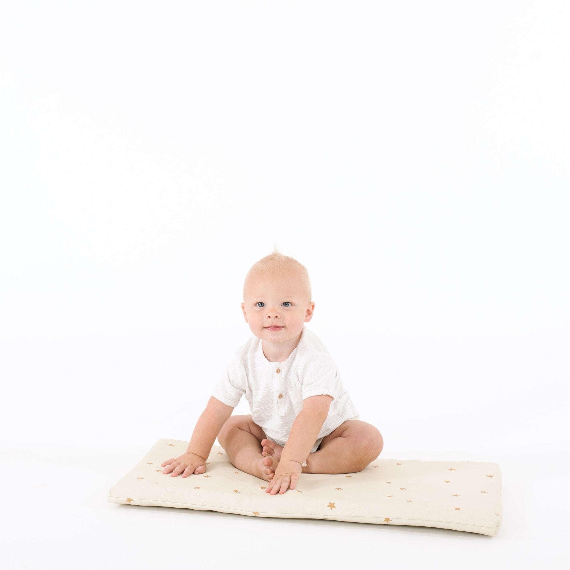 Stars (on sale)@baby sitting on stars padded micro+